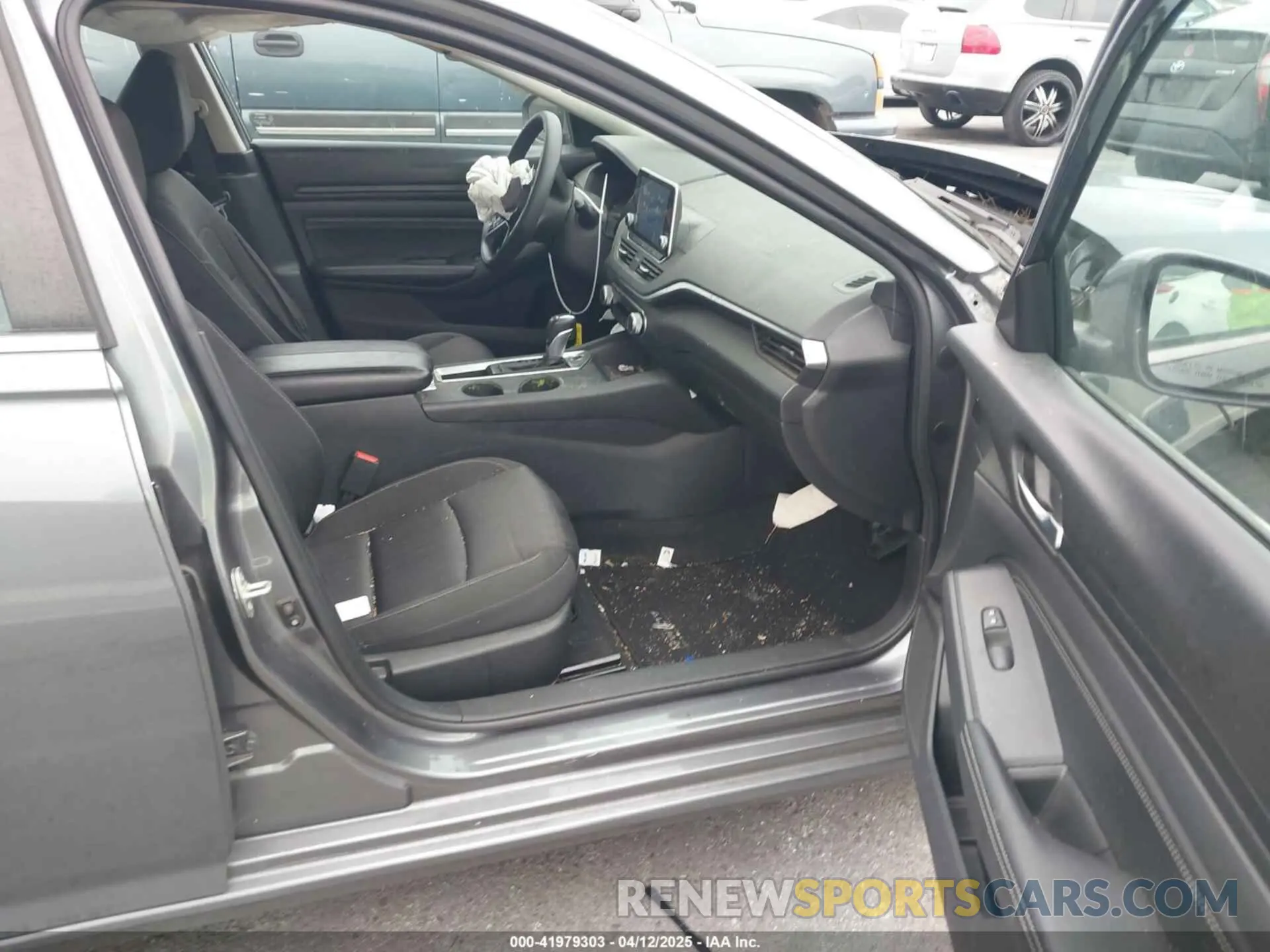 5 Photograph of a damaged car 1N4BL4BV7LC214976 NISSAN ALTIMA 2020