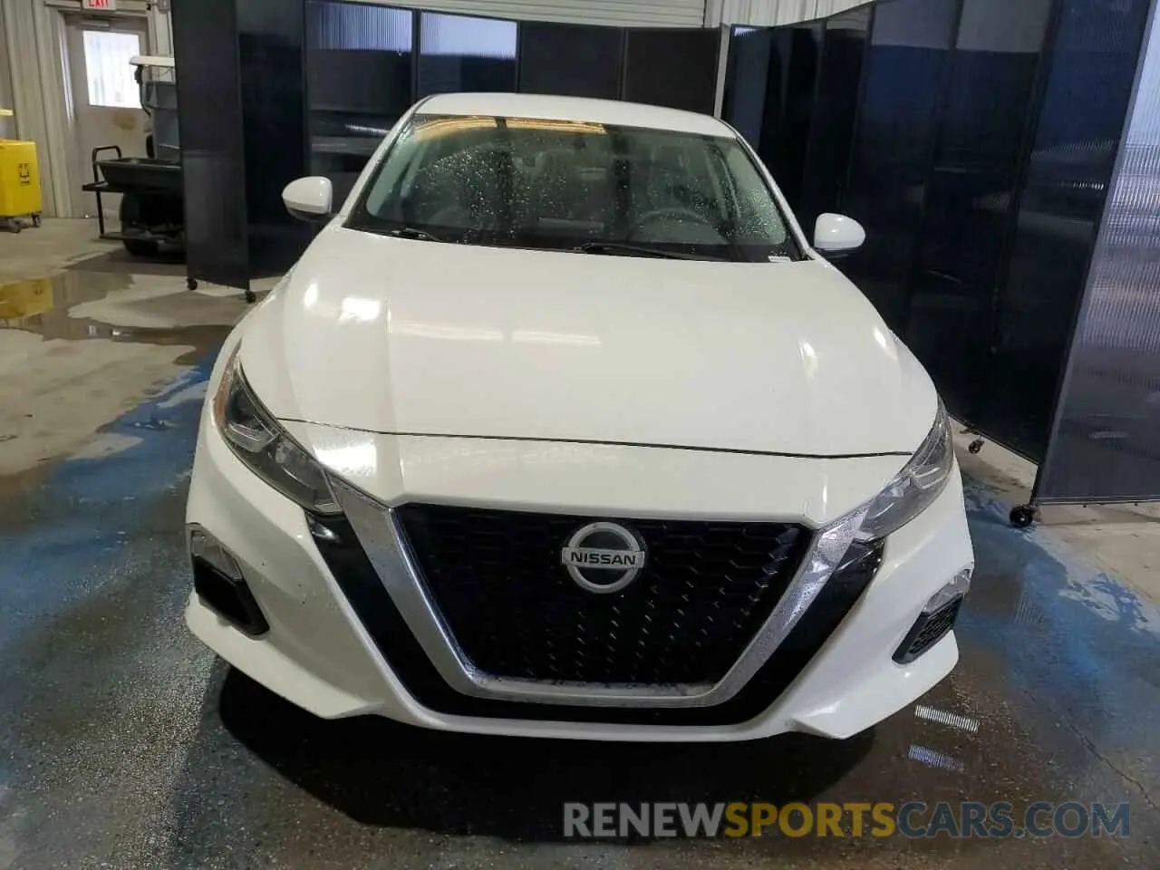 5 Photograph of a damaged car 1N4BL4BV7LC215254 NISSAN ALTIMA 2020