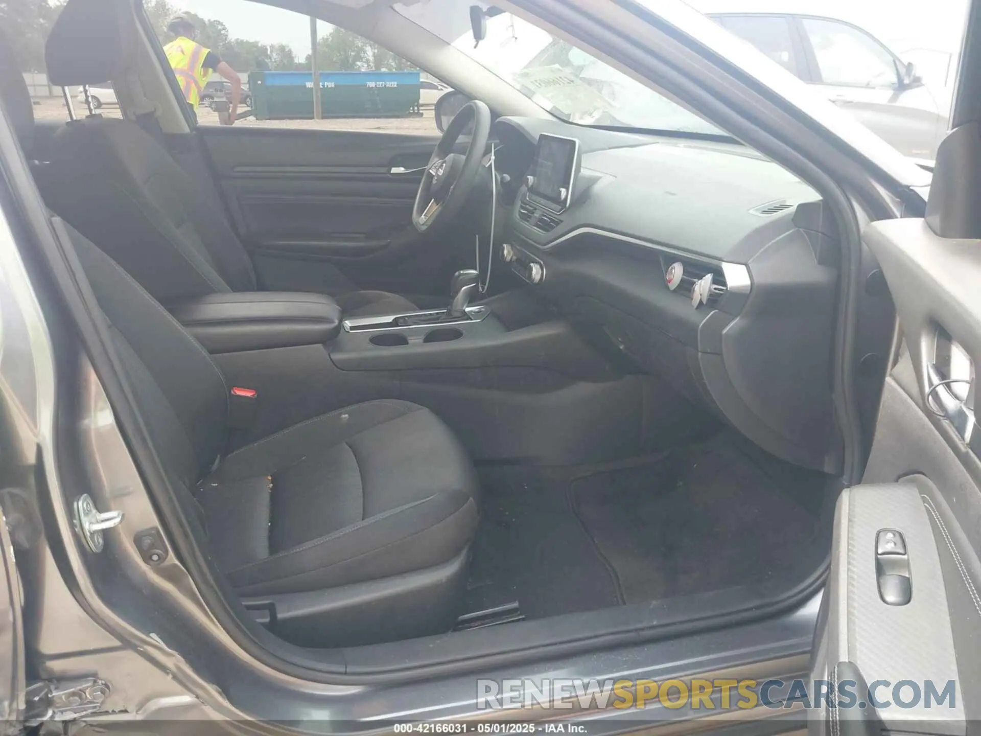 5 Photograph of a damaged car 1N4BL4BV7LC217523 NISSAN ALTIMA 2020