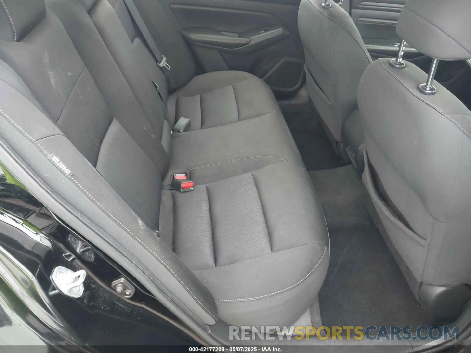 8 Photograph of a damaged car 1N4BL4BV7LC218686 NISSAN ALTIMA 2020