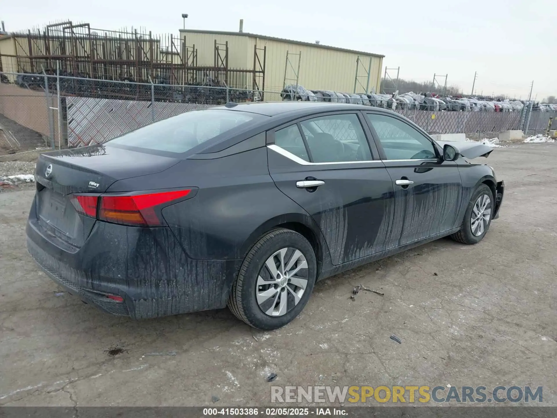 4 Photograph of a damaged car 1N4BL4BV7LC239019 NISSAN ALTIMA 2020
