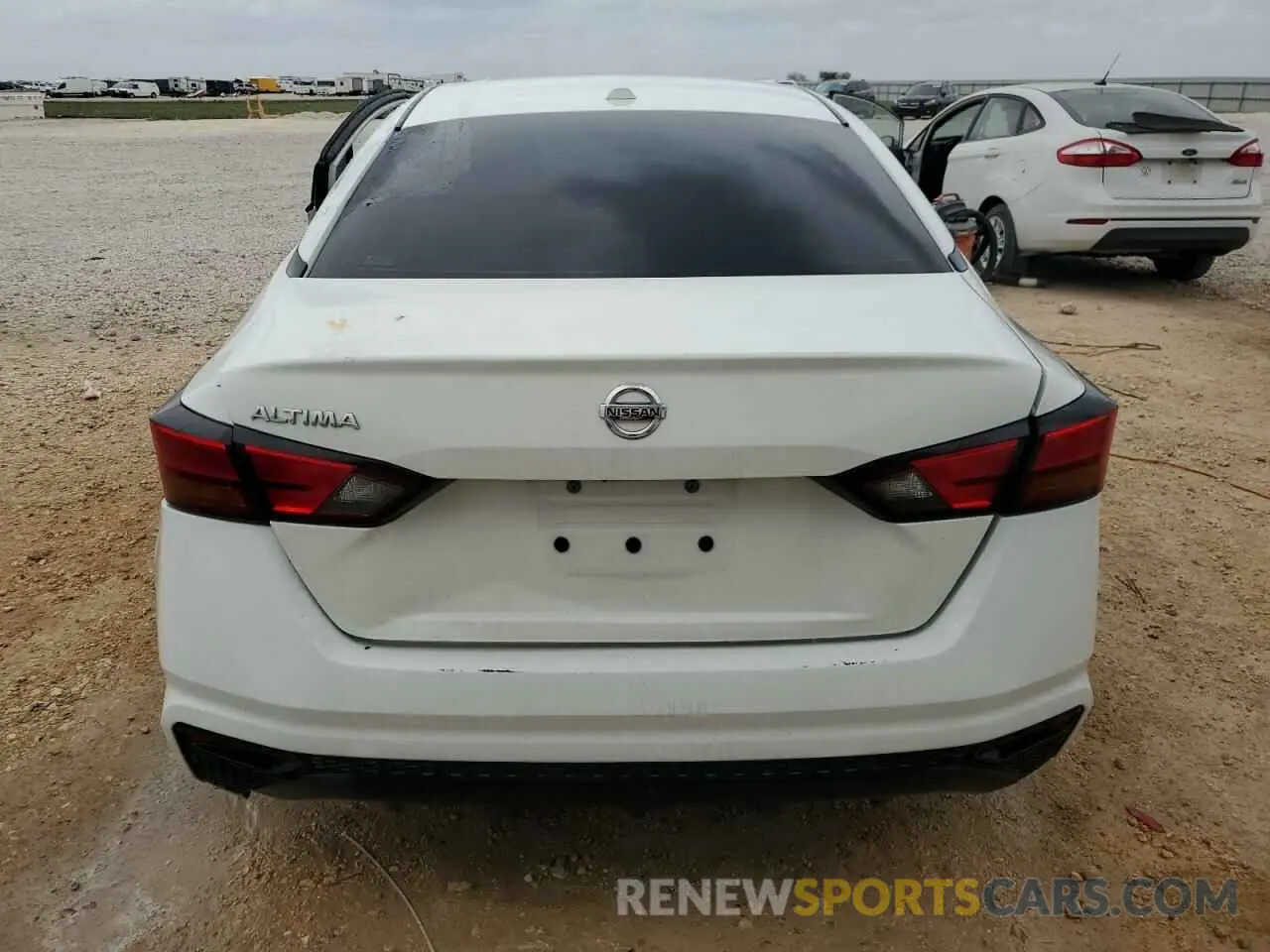 6 Photograph of a damaged car 1N4BL4BV7LC255995 NISSAN ALTIMA 2020
