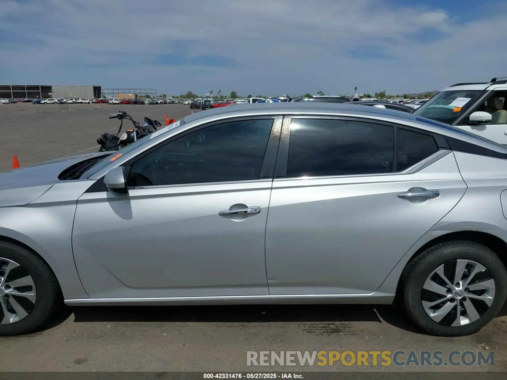 15 Photograph of a damaged car 1N4BL4BV7LC259562 NISSAN ALTIMA 2020