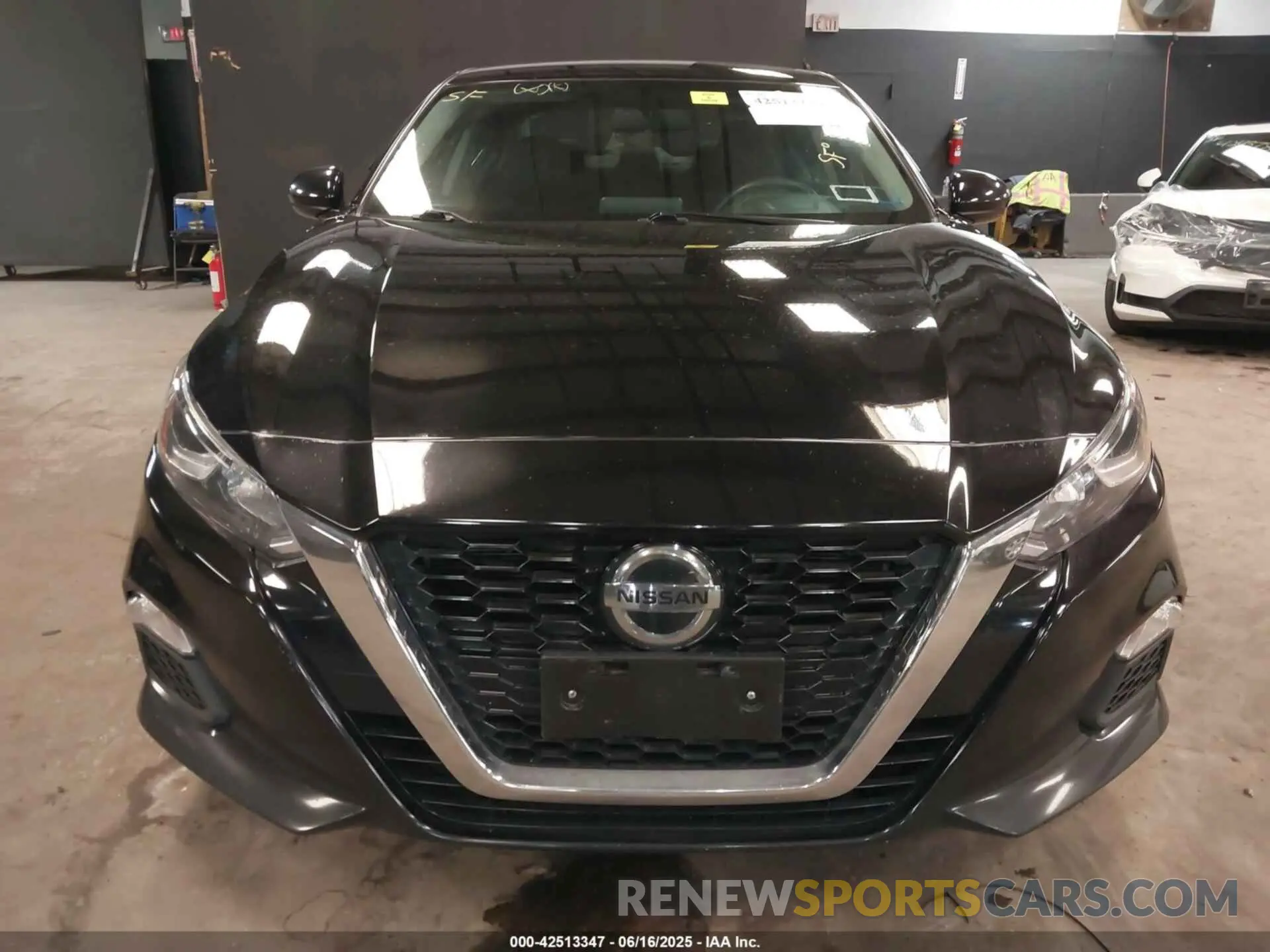 13 Photograph of a damaged car 1N4BL4BV7LC269881 NISSAN ALTIMA 2020