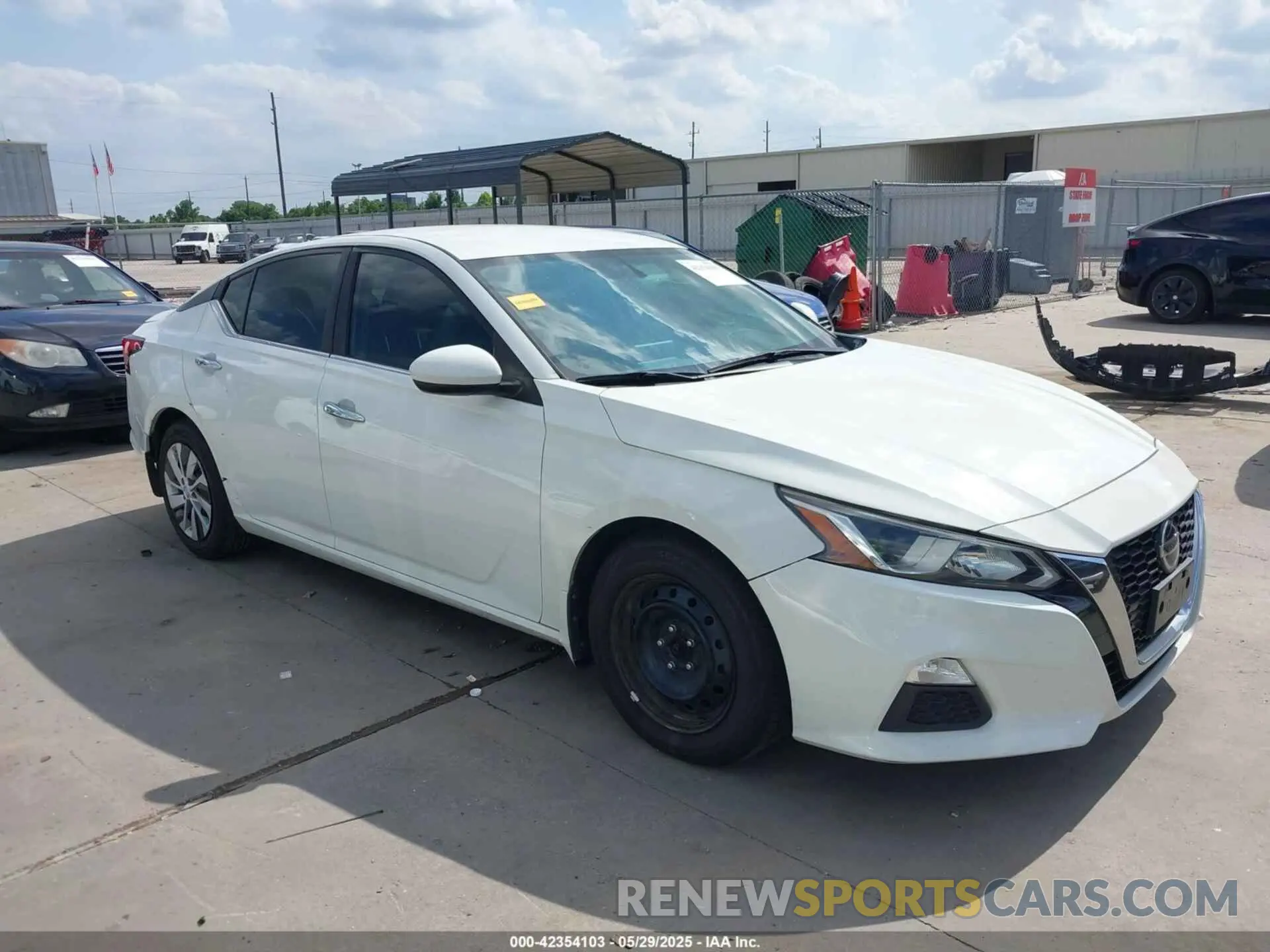 1 Photograph of a damaged car 1N4BL4BV7LN311664 NISSAN ALTIMA 2020
