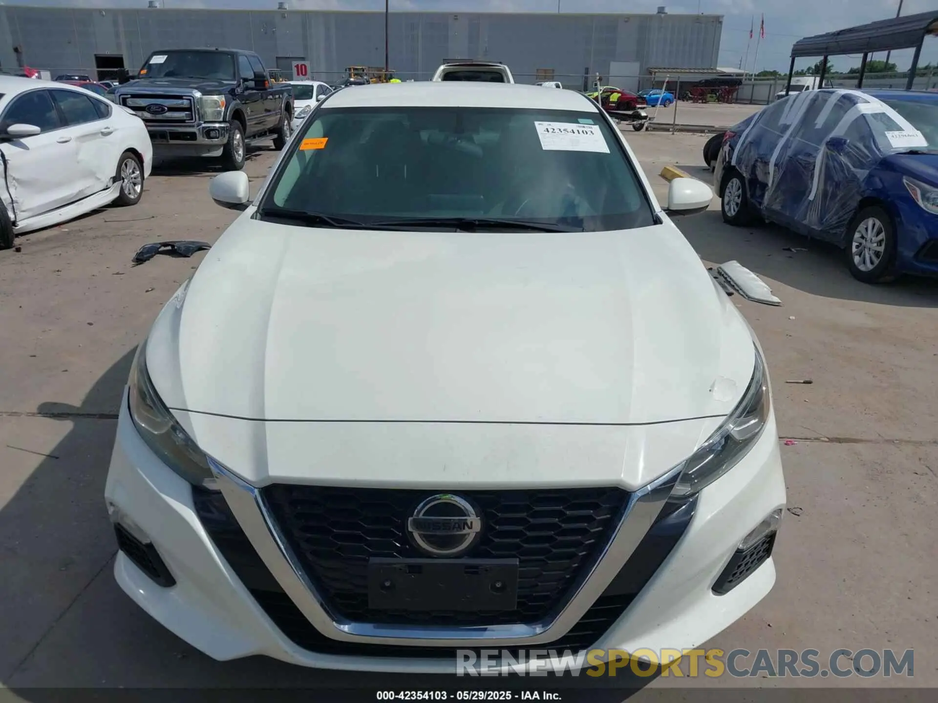 13 Photograph of a damaged car 1N4BL4BV7LN311664 NISSAN ALTIMA 2020