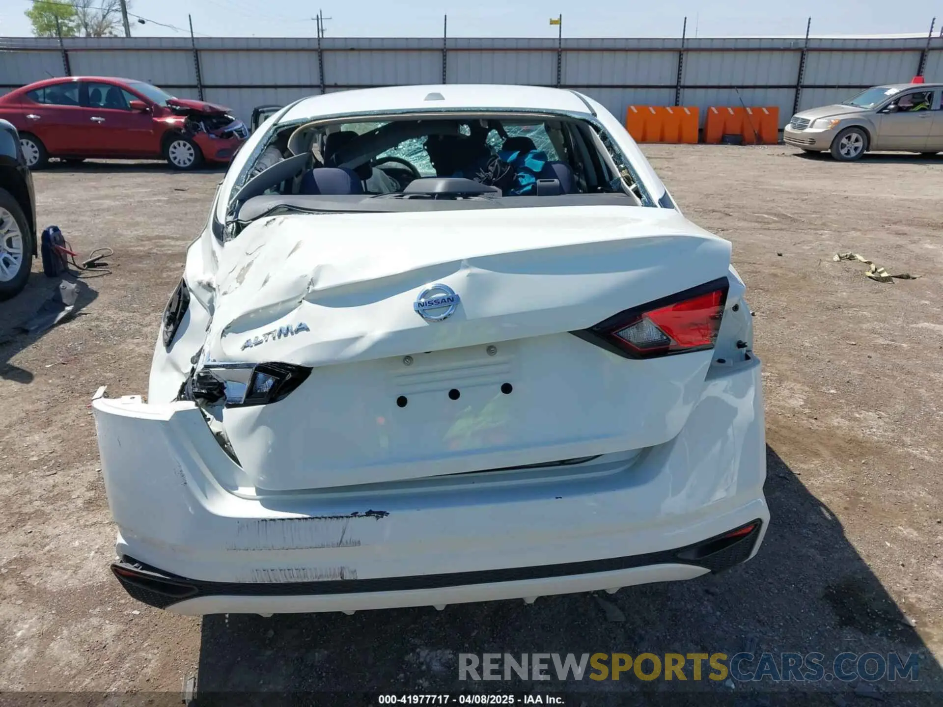 15 Photograph of a damaged car 1N4BL4BV7LN319960 NISSAN ALTIMA 2020
