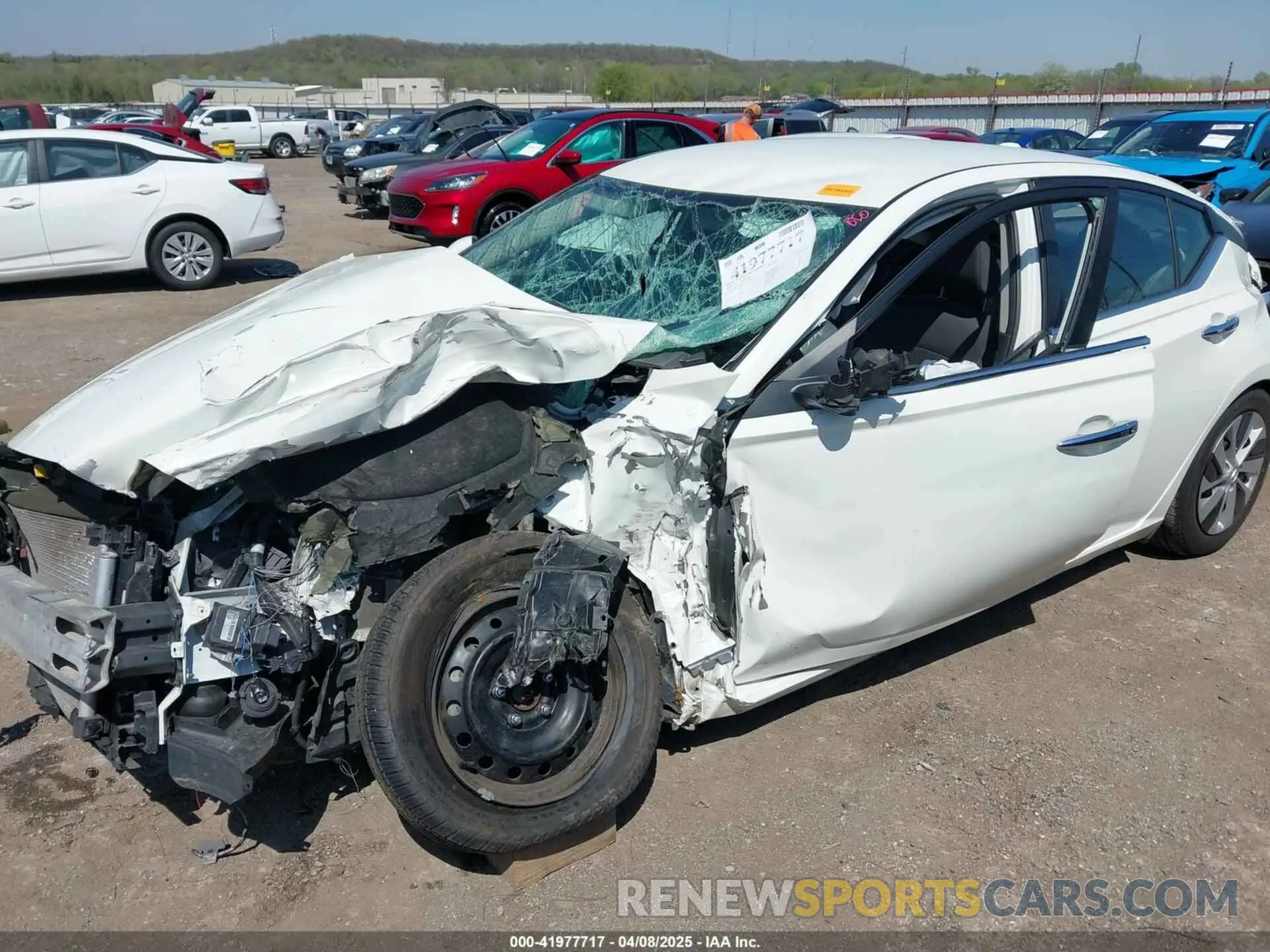 6 Photograph of a damaged car 1N4BL4BV7LN319960 NISSAN ALTIMA 2020