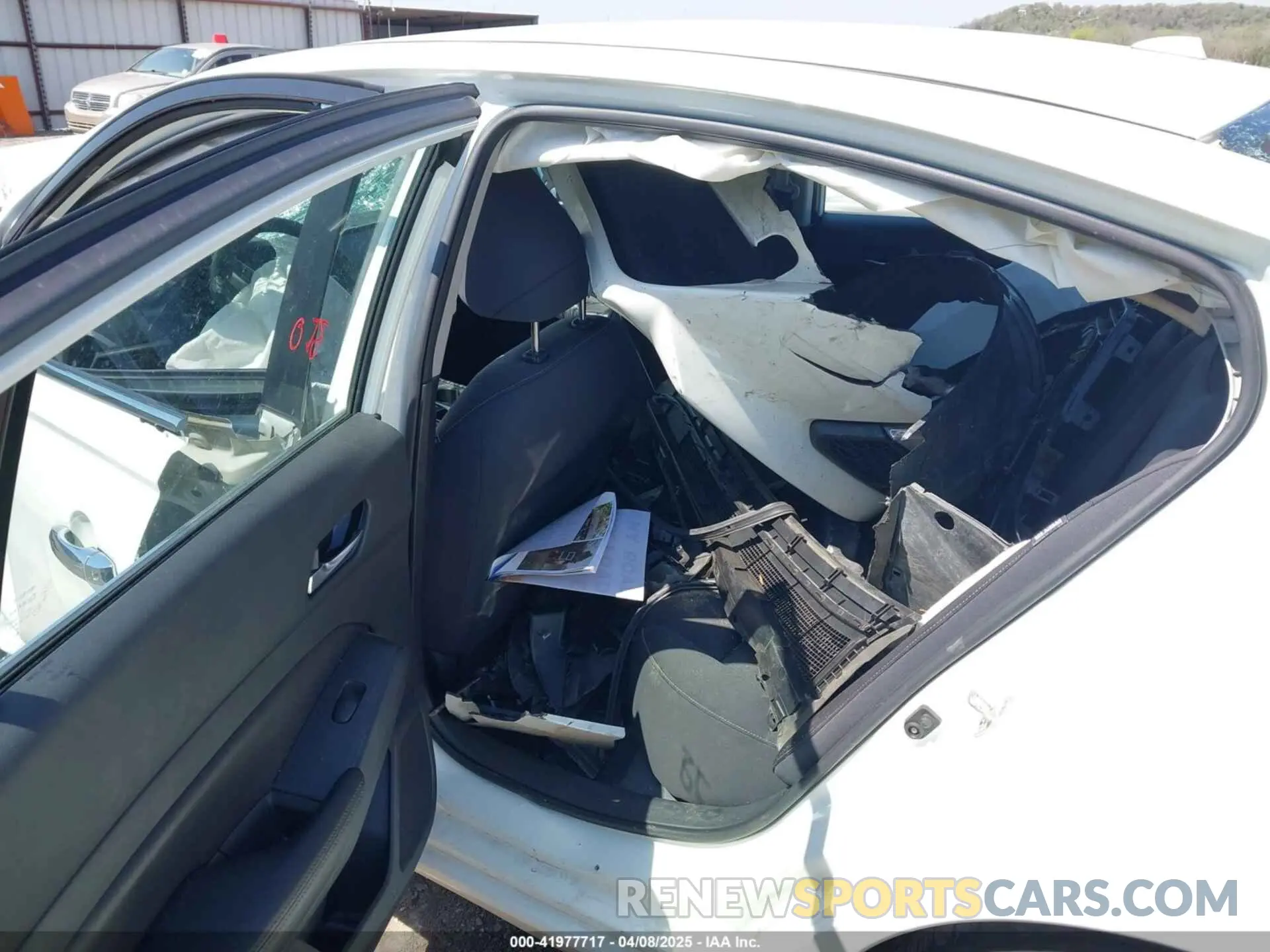 8 Photograph of a damaged car 1N4BL4BV7LN319960 NISSAN ALTIMA 2020