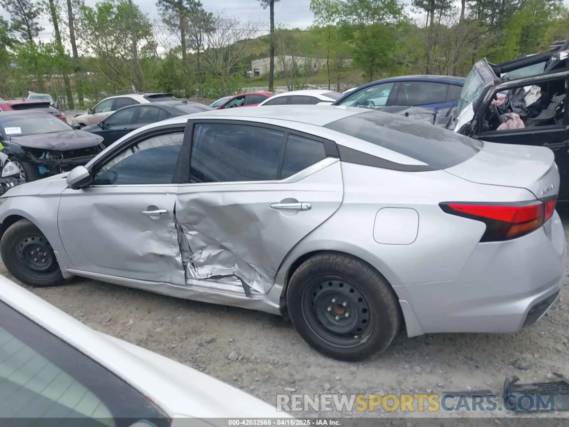 14 Photograph of a damaged car 1N4BL4BV8LC123487 NISSAN ALTIMA 2020
