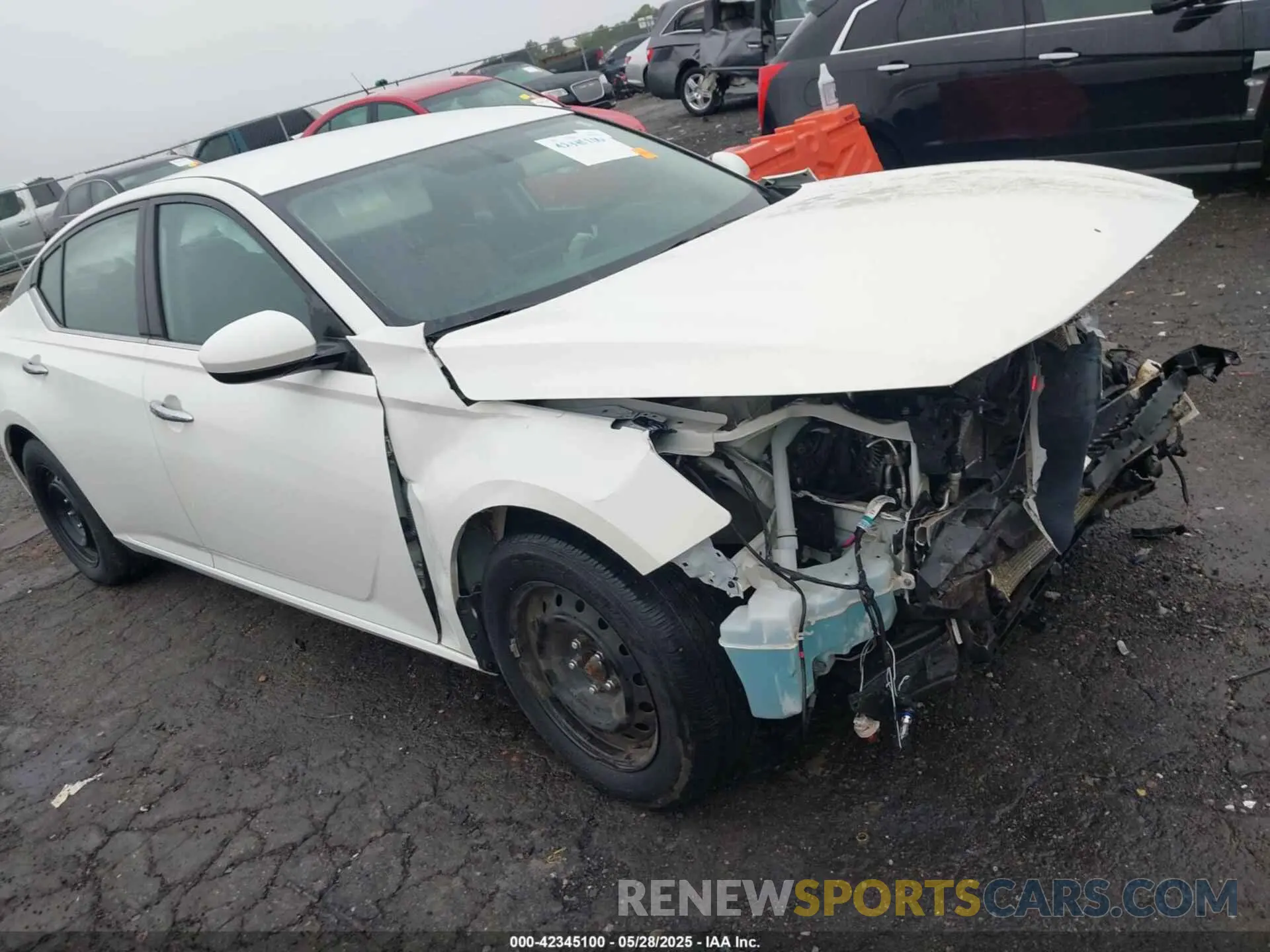 1 Photograph of a damaged car 1N4BL4BV8LC125000 NISSAN ALTIMA 2020