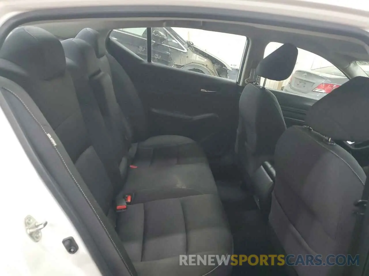 10 Photograph of a damaged car 1N4BL4BV8LC135204 NISSAN ALTIMA 2020