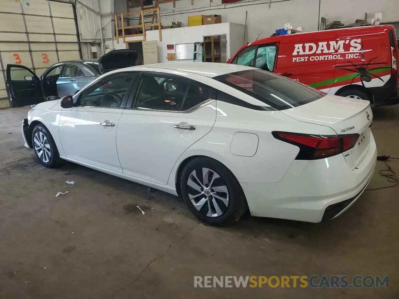 2 Photograph of a damaged car 1N4BL4BV8LC135204 NISSAN ALTIMA 2020
