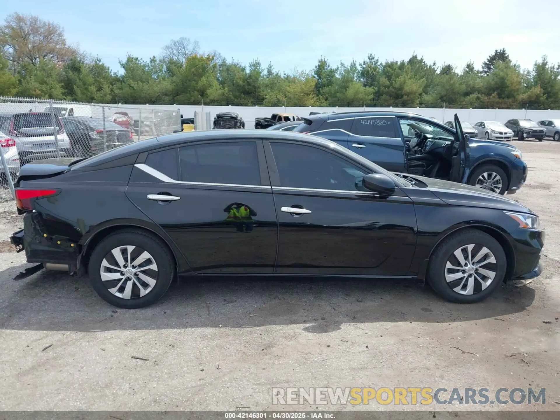 13 Photograph of a damaged car 1N4BL4BV8LC166341 NISSAN ALTIMA 2020
