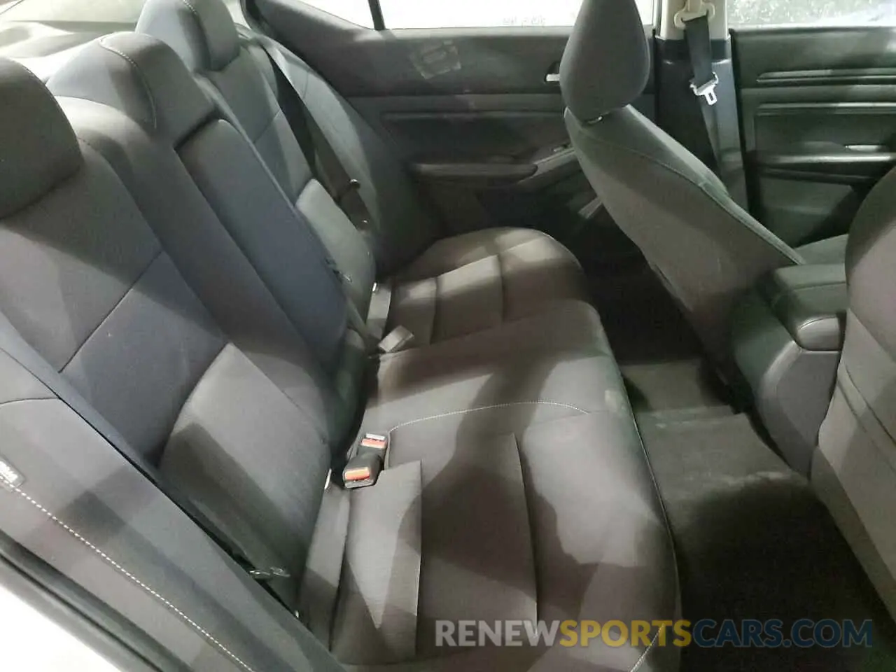10 Photograph of a damaged car 1N4BL4BV8LC187285 NISSAN ALTIMA 2020