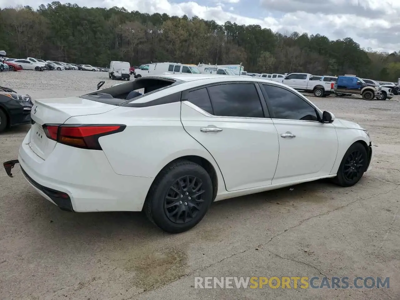 3 Photograph of a damaged car 1N4BL4BV8LC208166 NISSAN ALTIMA 2020