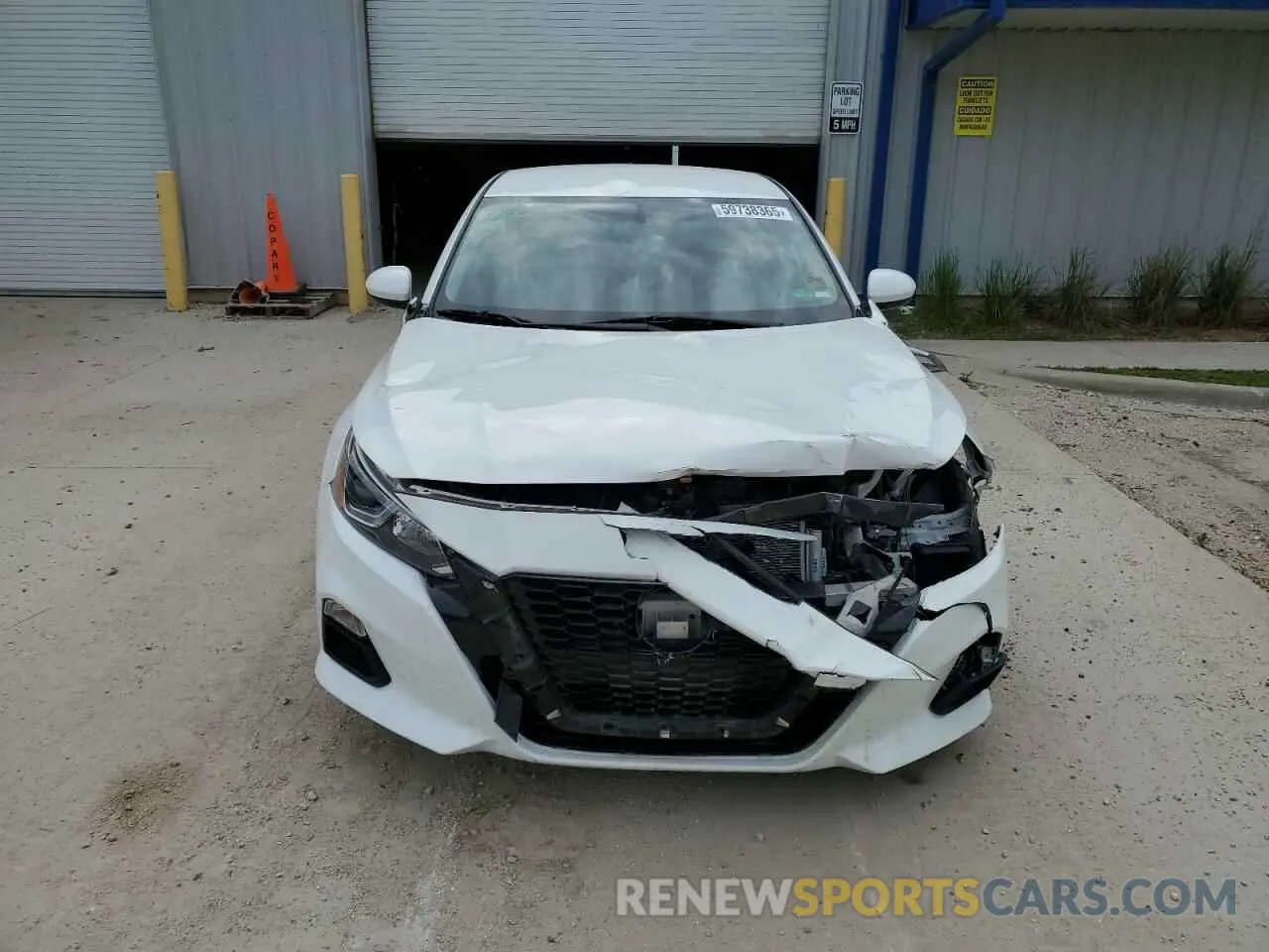 5 Photograph of a damaged car 1N4BL4BV8LC212945 NISSAN ALTIMA 2020