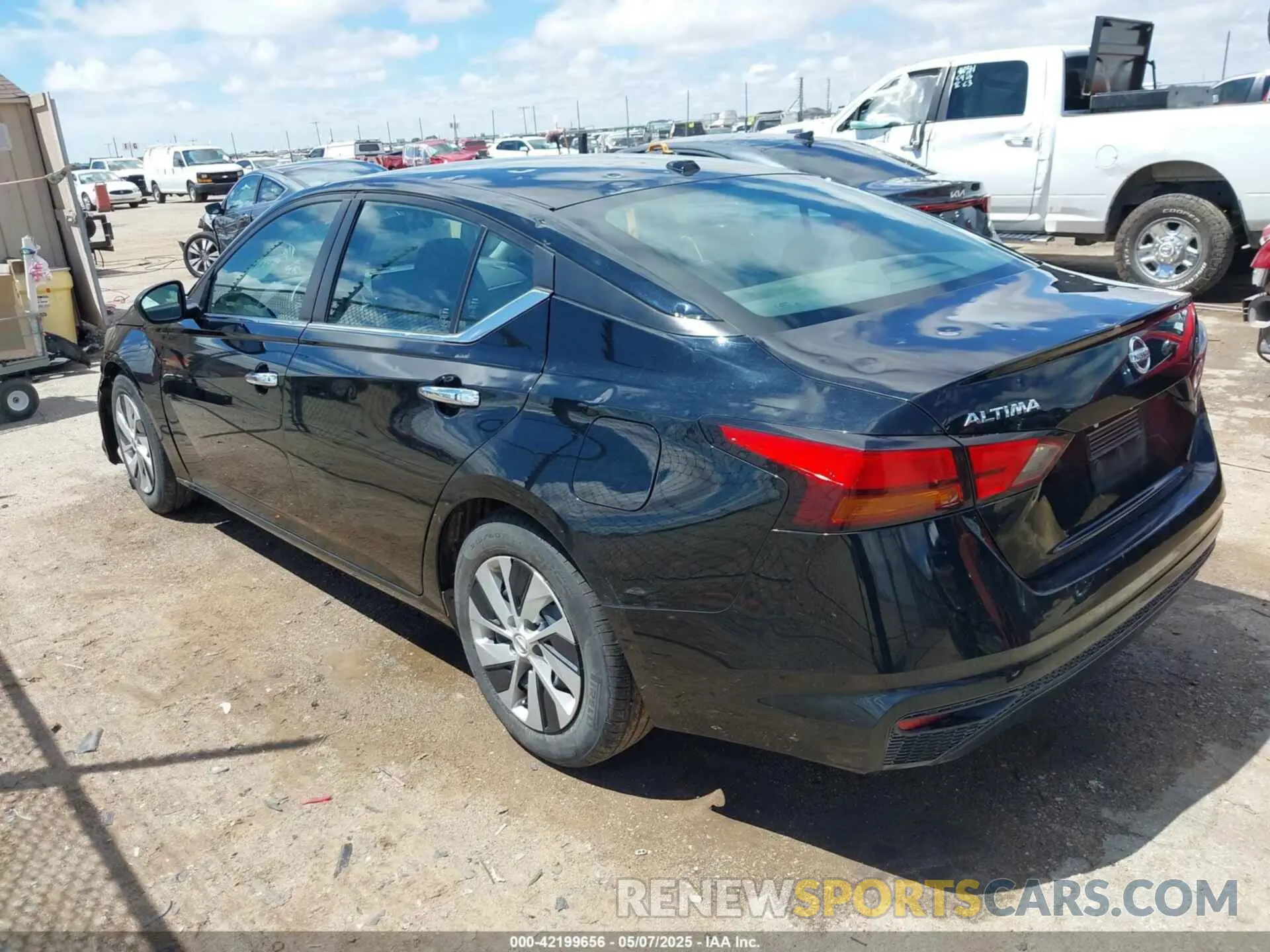 3 Photograph of a damaged car 1N4BL4BV8LC214842 NISSAN ALTIMA 2020