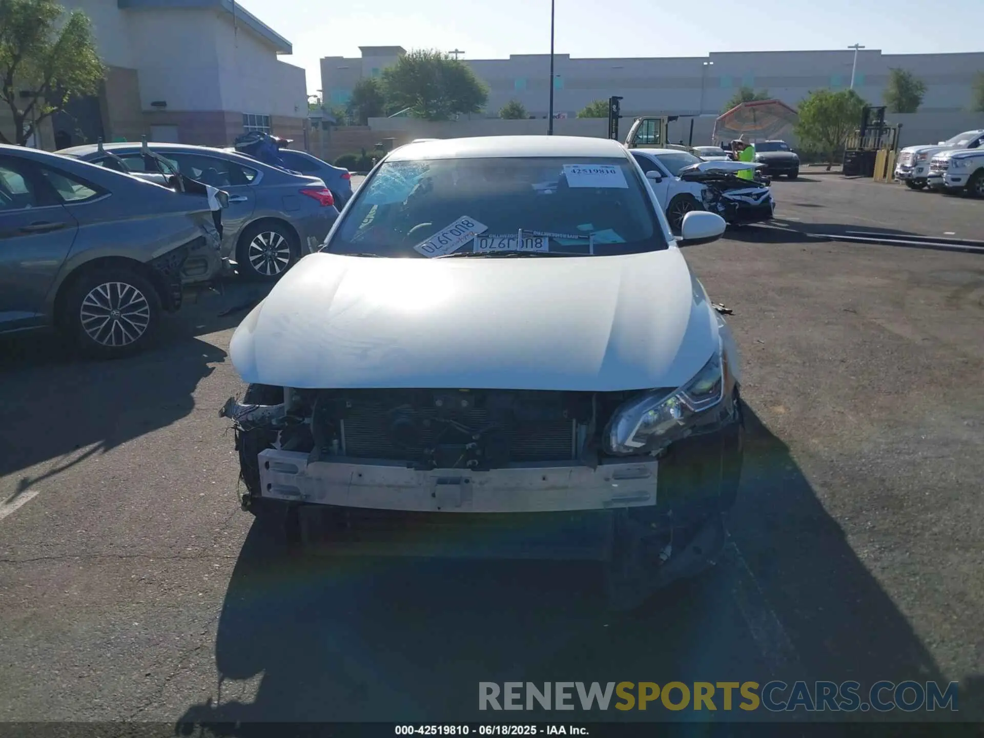 13 Photograph of a damaged car 1N4BL4BV8LC275138 NISSAN ALTIMA 2020
