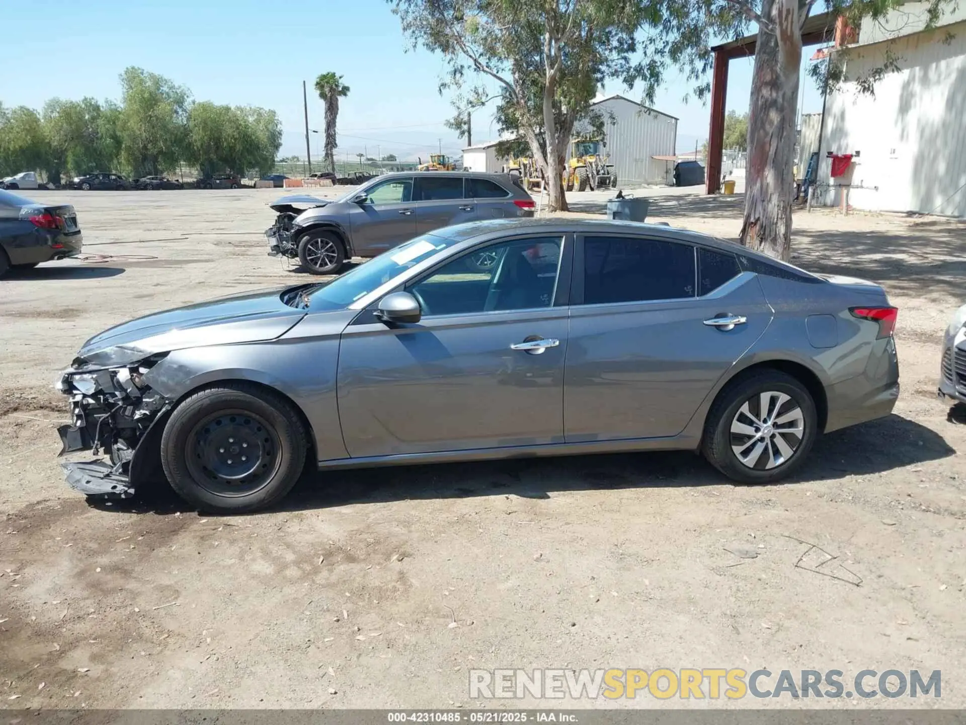 14 Photograph of a damaged car 1N4BL4BV8LC275463 NISSAN ALTIMA 2020