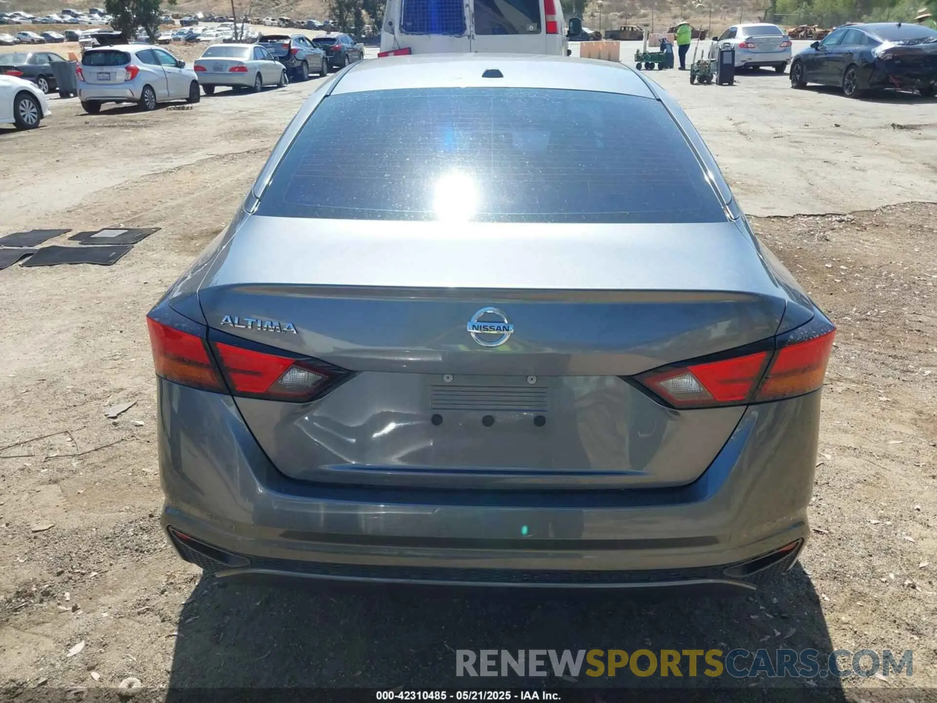 16 Photograph of a damaged car 1N4BL4BV8LC275463 NISSAN ALTIMA 2020