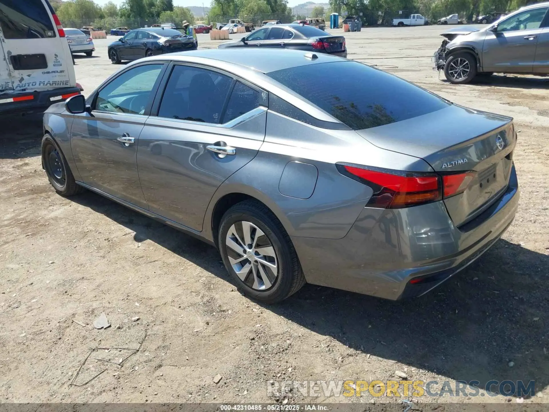3 Photograph of a damaged car 1N4BL4BV8LC275463 NISSAN ALTIMA 2020