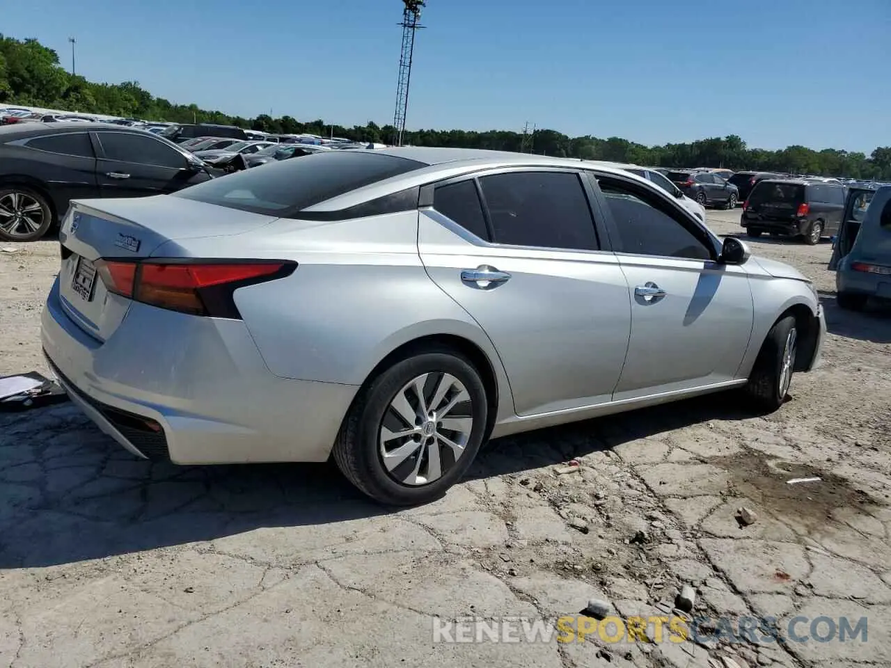 3 Photograph of a damaged car 1N4BL4BV8LN311012 NISSAN ALTIMA 2020