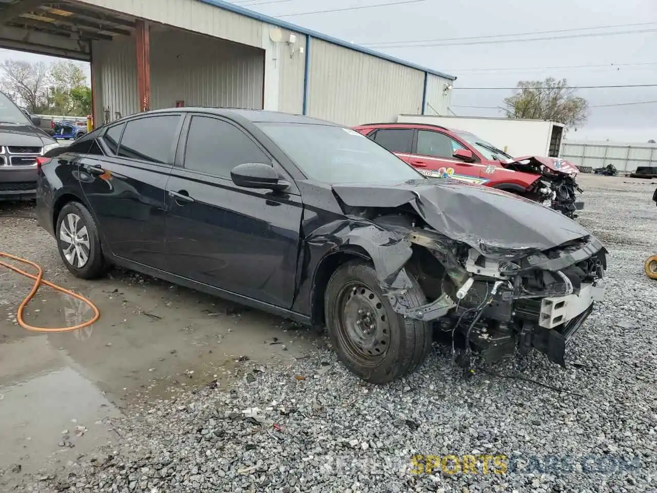 4 Photograph of a damaged car 1N4BL4BV9LC127550 NISSAN ALTIMA 2020