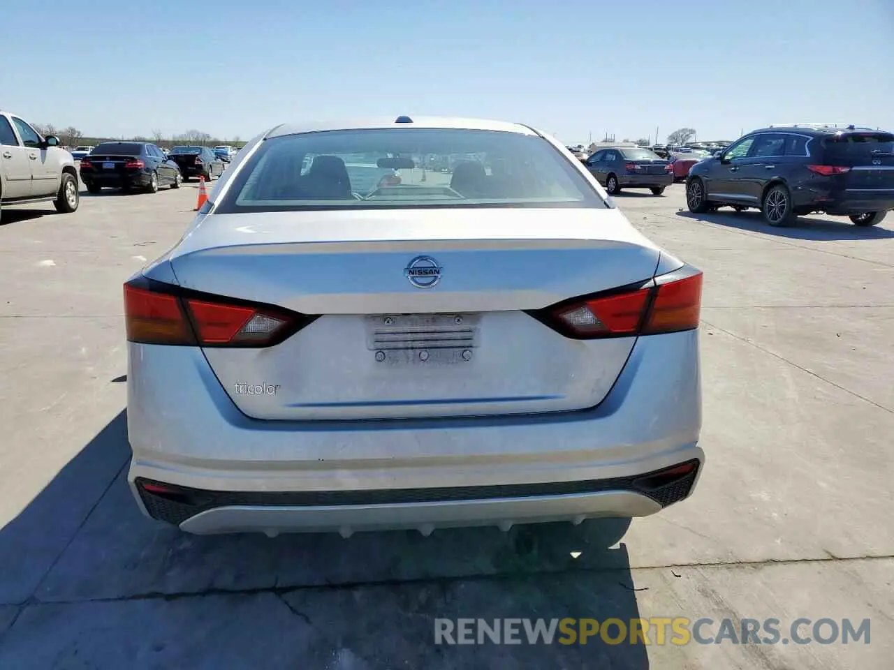 6 Photograph of a damaged car 1N4BL4BV9LC135292 NISSAN ALTIMA 2020