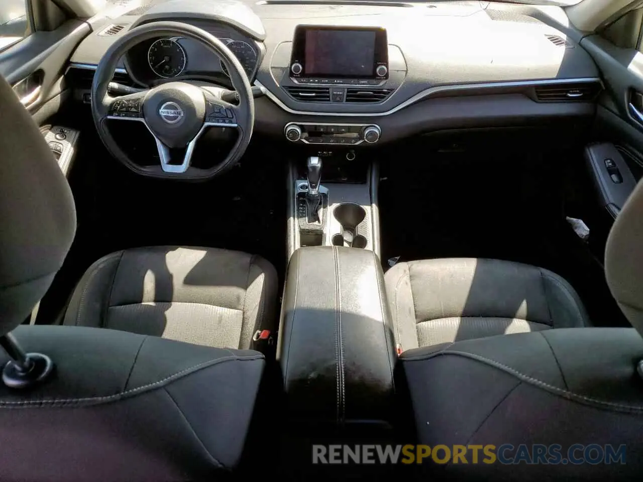 8 Photograph of a damaged car 1N4BL4BV9LC135292 NISSAN ALTIMA 2020