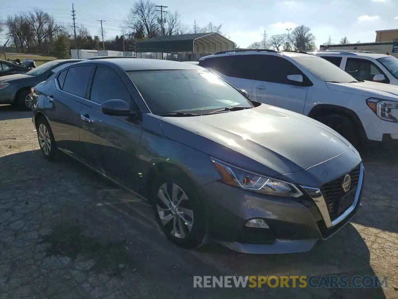 4 Photograph of a damaged car 1N4BL4BV9LC163481 NISSAN ALTIMA 2020