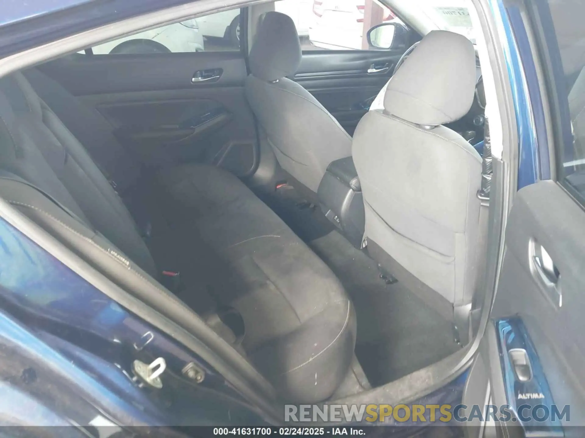 8 Photograph of a damaged car 1N4BL4BV9LC196450 NISSAN ALTIMA 2020