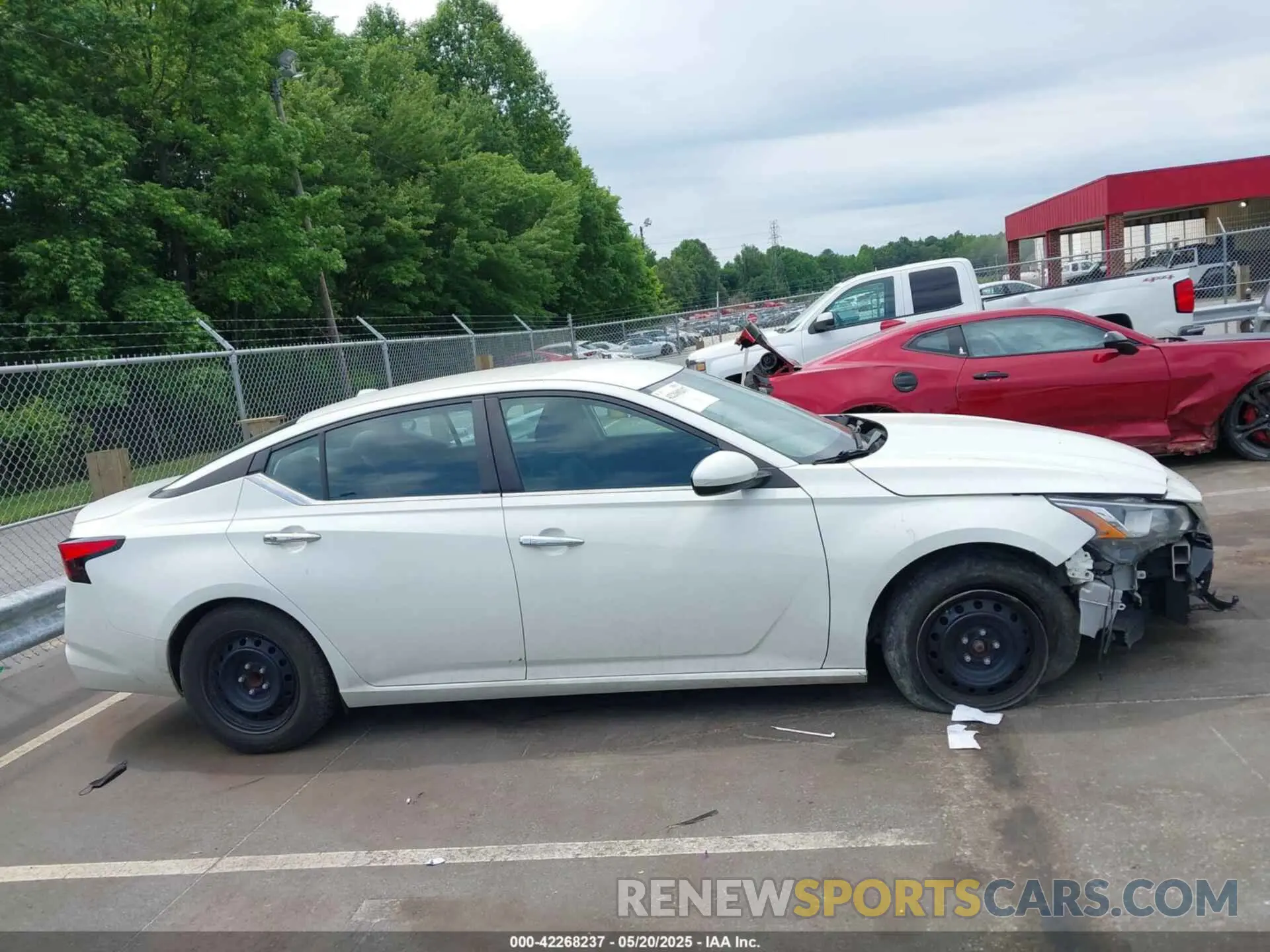 13 Photograph of a damaged car 1N4BL4BV9LC197274 NISSAN ALTIMA 2020