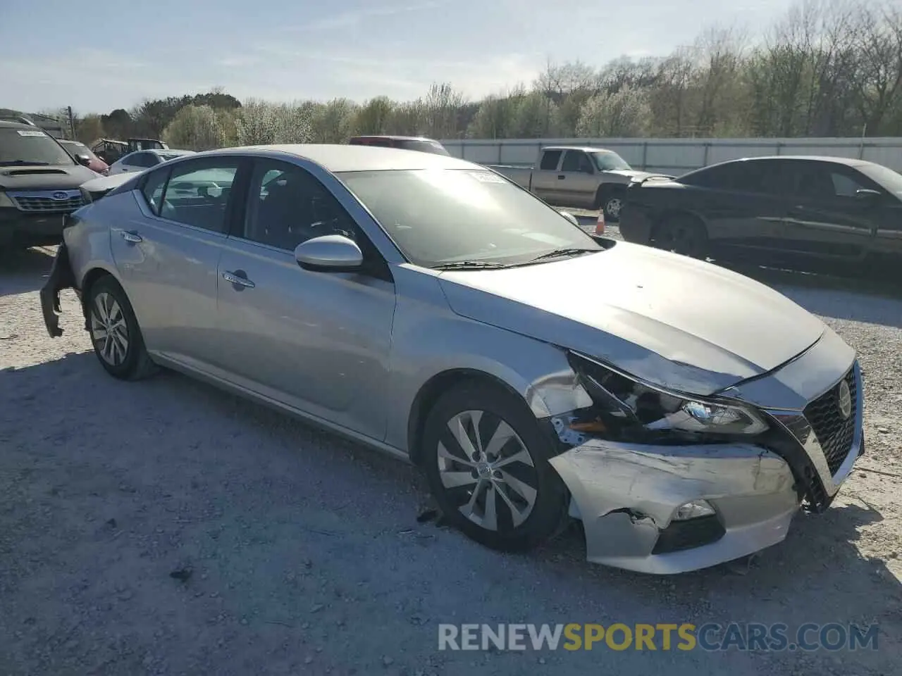 4 Photograph of a damaged car 1N4BL4BV9LC222383 NISSAN ALTIMA 2020