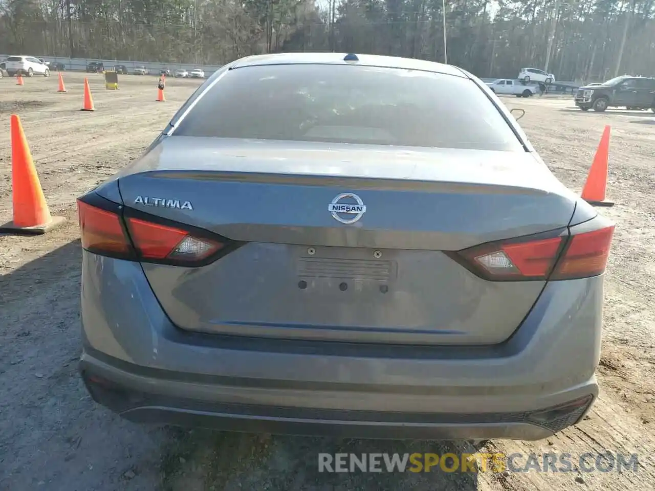 6 Photograph of a damaged car 1N4BL4BV9LC224702 NISSAN ALTIMA 2020