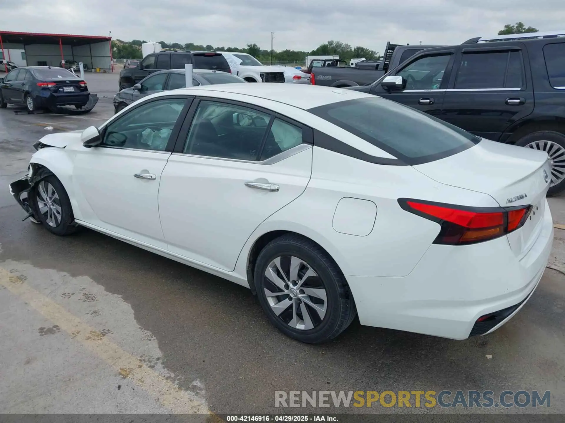 3 Photograph of a damaged car 1N4BL4BV9LC228765 NISSAN ALTIMA 2020