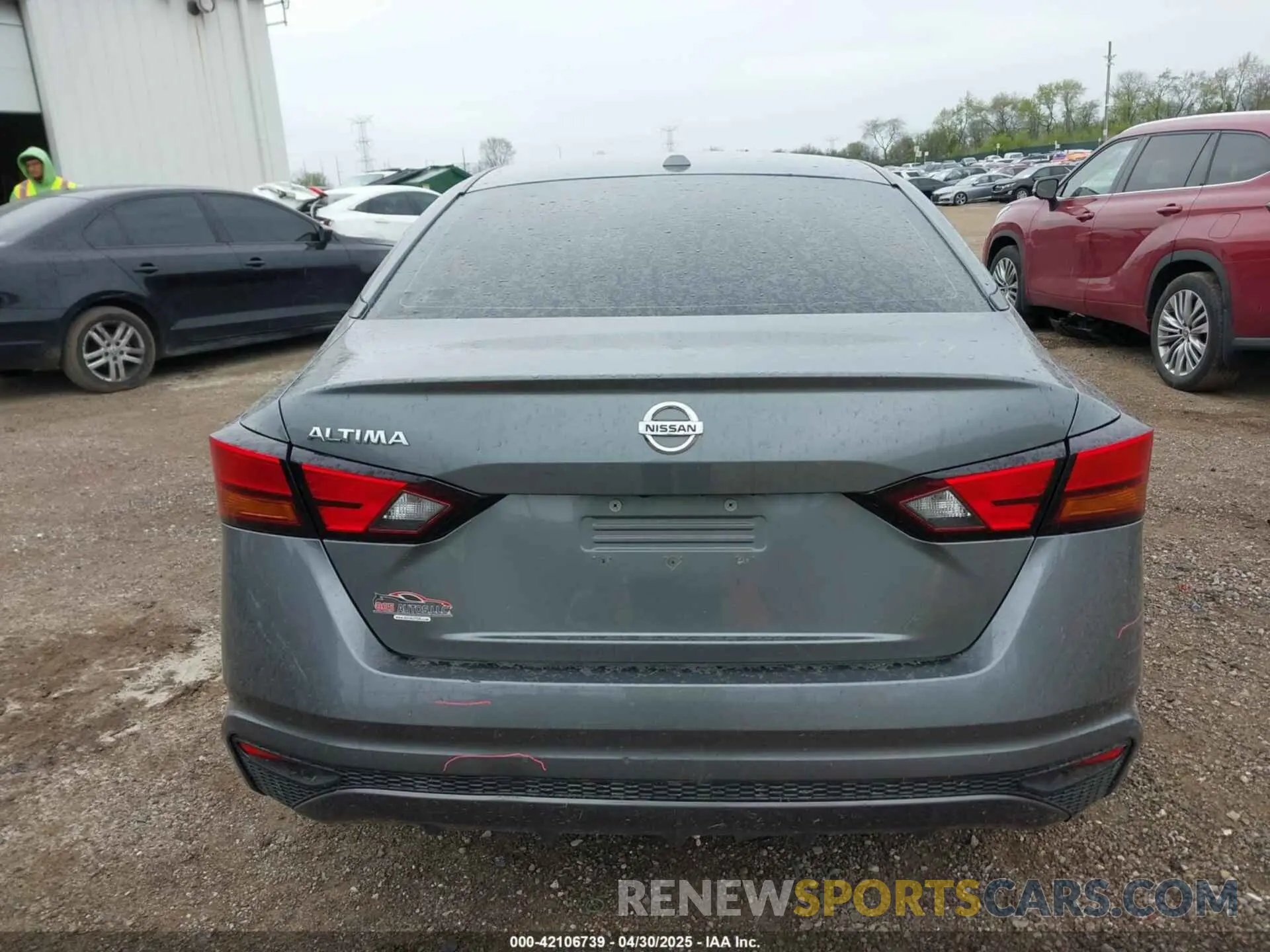 17 Photograph of a damaged car 1N4BL4BV9LC235442 NISSAN ALTIMA 2020
