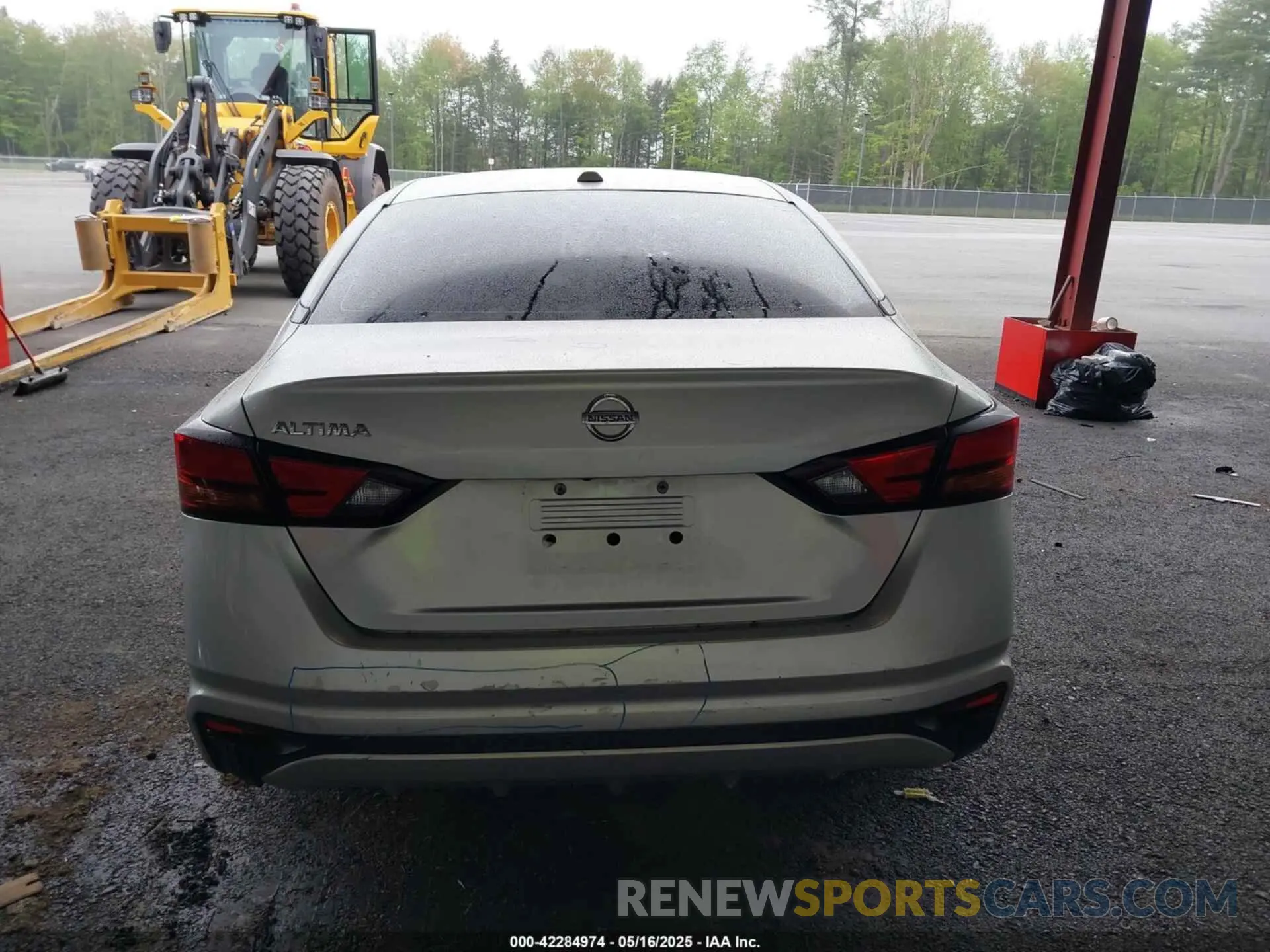 17 Photograph of a damaged car 1N4BL4BV9LC236896 NISSAN ALTIMA 2020