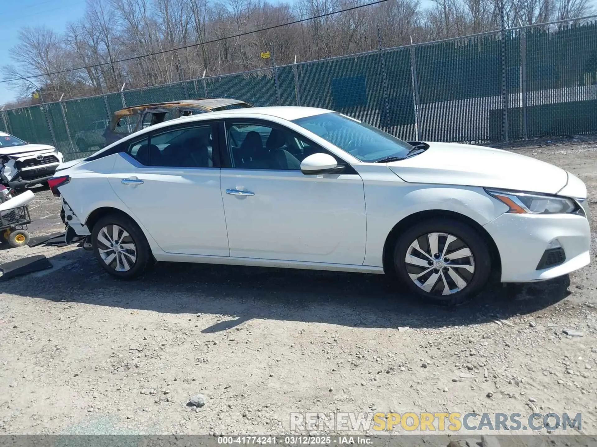13 Photograph of a damaged car 1N4BL4BV9LC249289 NISSAN ALTIMA 2020