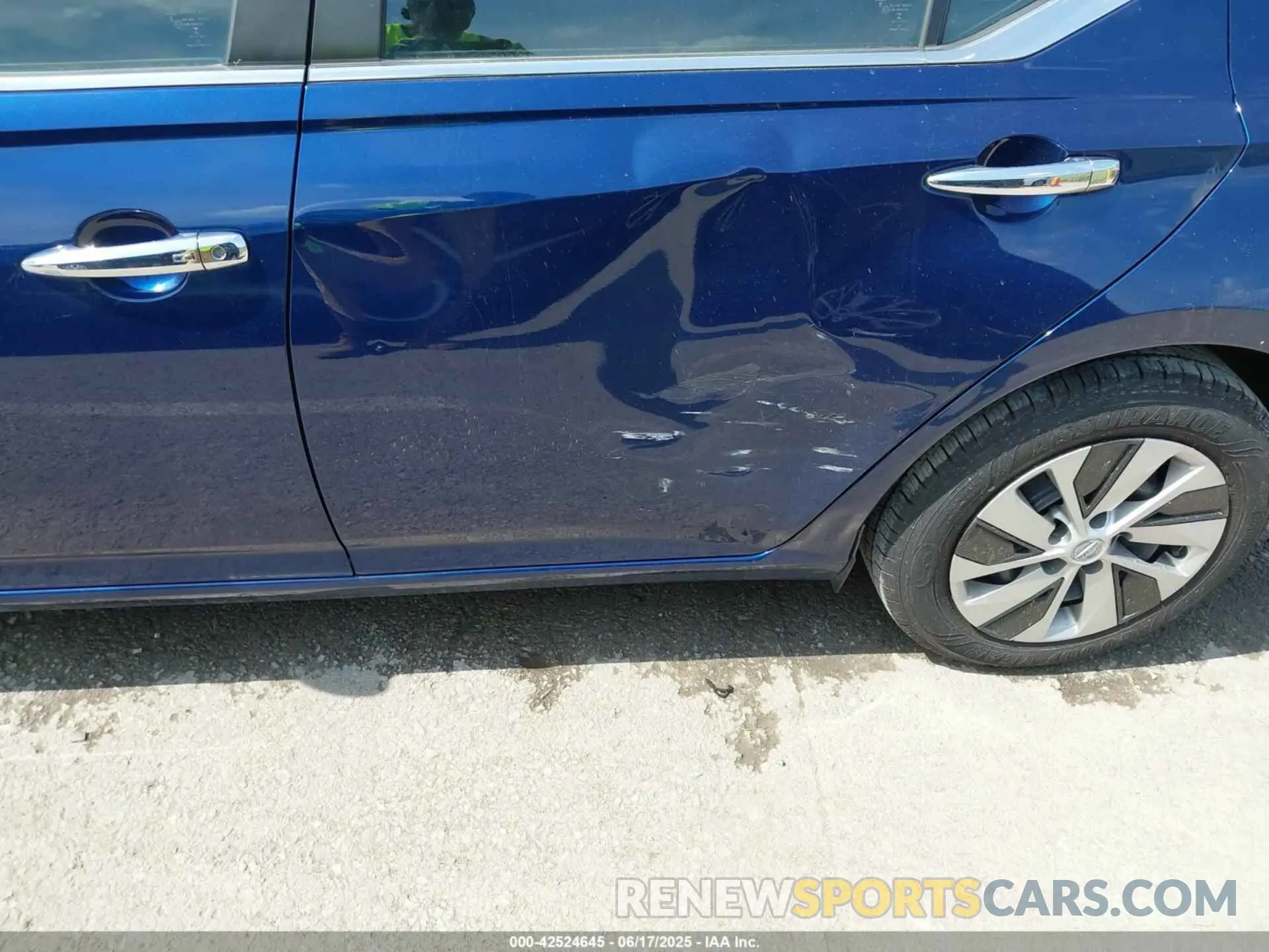 6 Photograph of a damaged car 1N4BL4BV9LC257201 NISSAN ALTIMA 2020