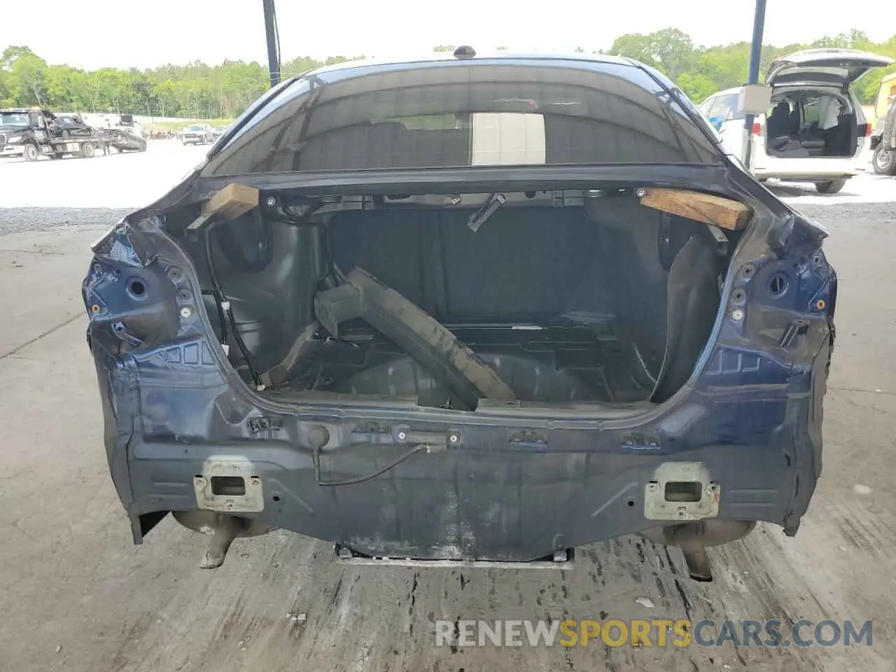 6 Photograph of a damaged car 1N4BL4BV9LC268344 NISSAN ALTIMA 2020
