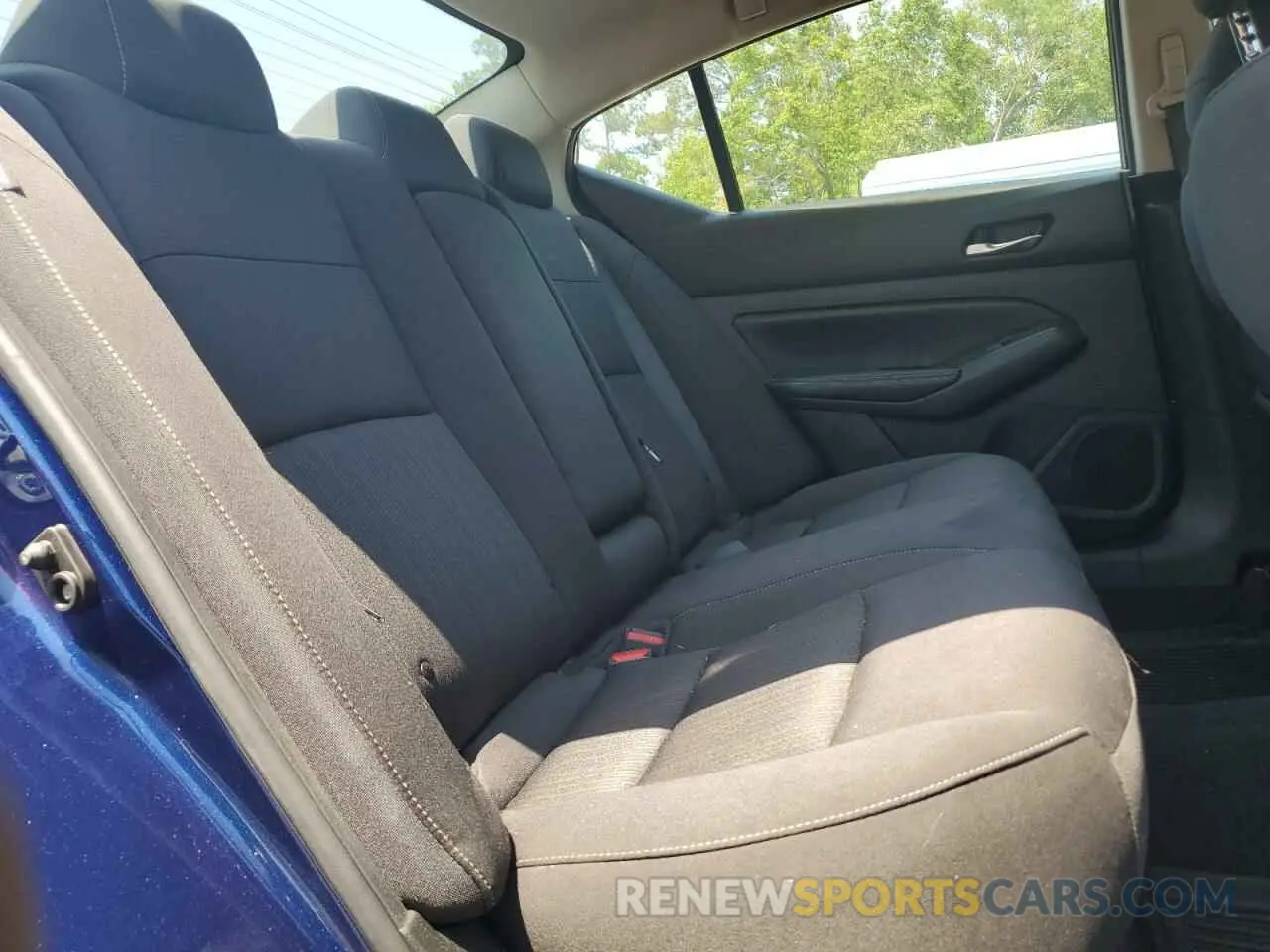 10 Photograph of a damaged car 1N4BL4BV9LC275827 NISSAN ALTIMA 2020