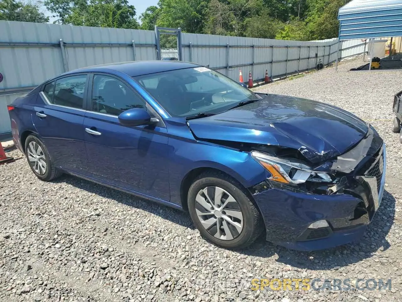 4 Photograph of a damaged car 1N4BL4BV9LC275827 NISSAN ALTIMA 2020