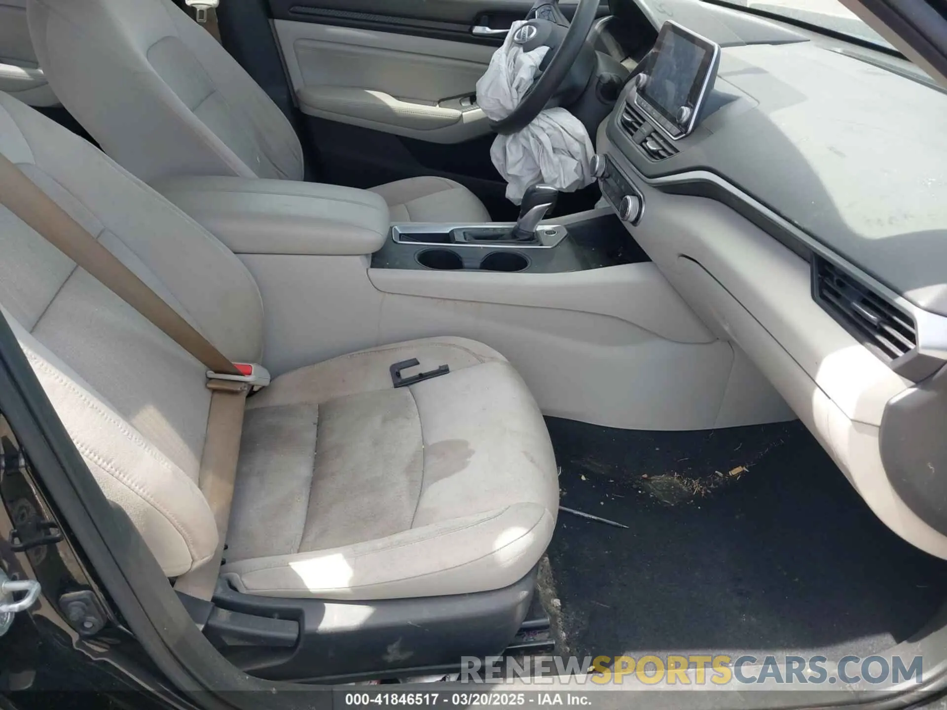 5 Photograph of a damaged car 1N4BL4BV9LC278355 NISSAN ALTIMA 2020