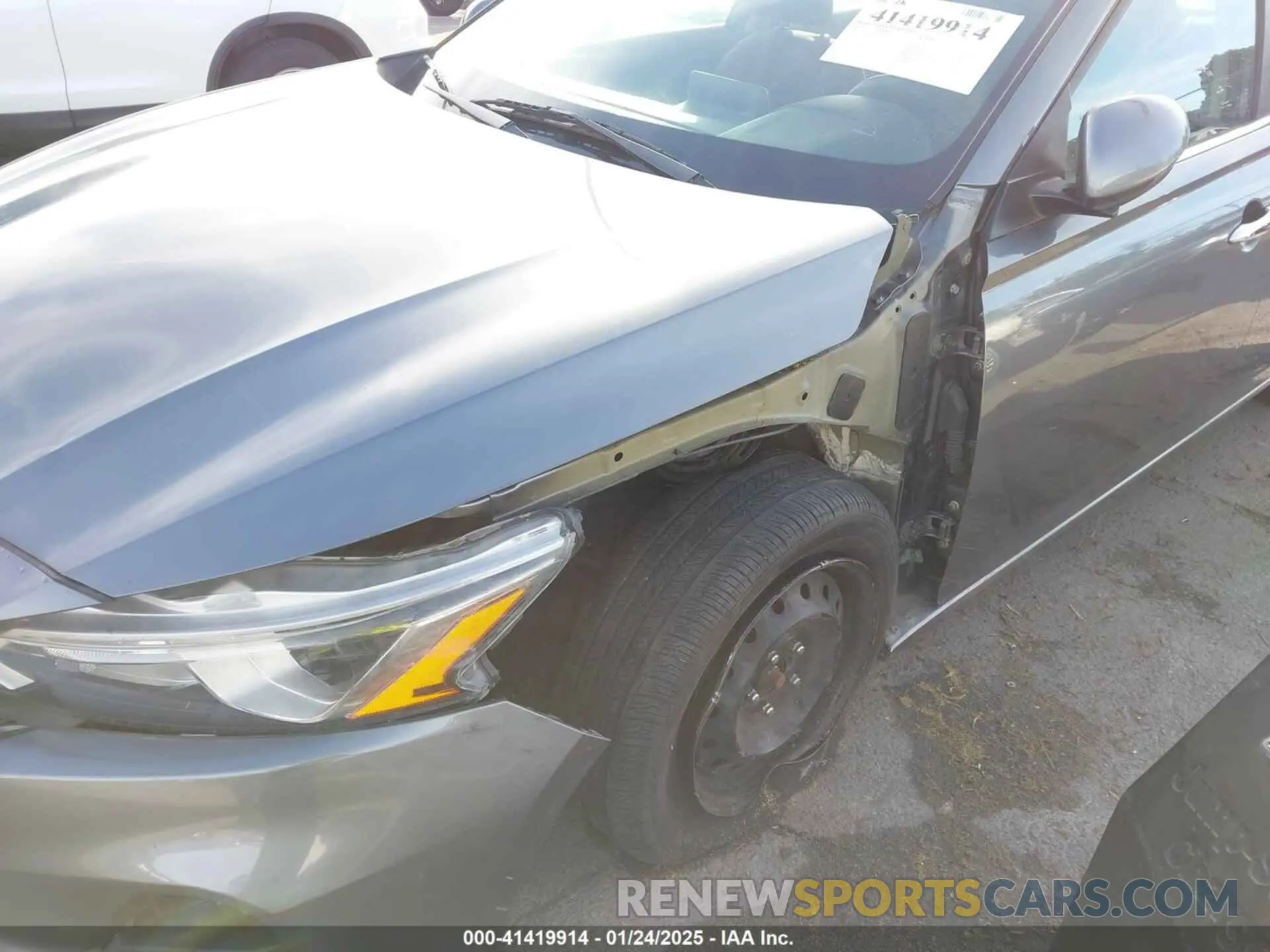 6 Photograph of a damaged car 1N4BL4BV9LN302609 NISSAN ALTIMA 2020