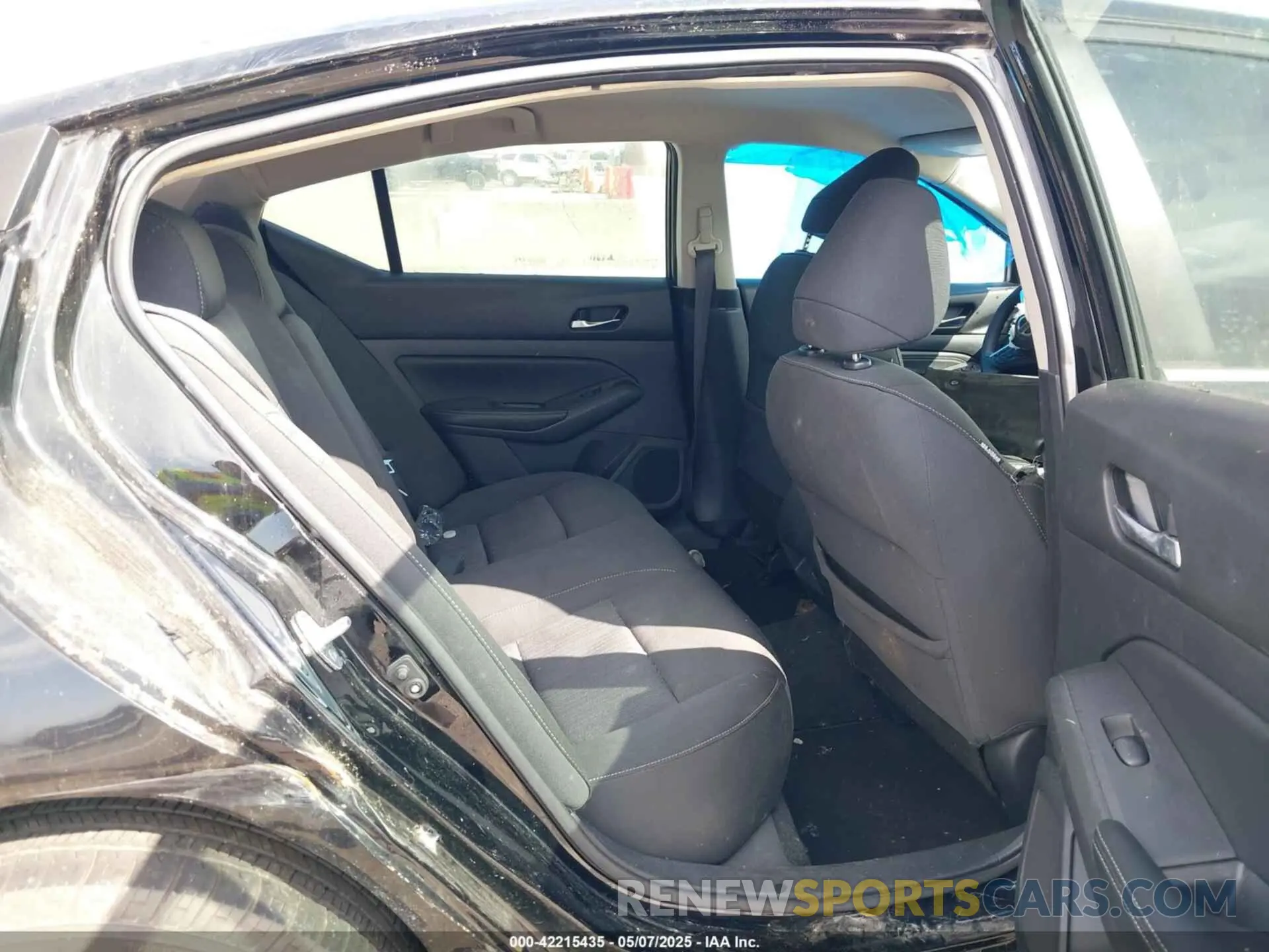 8 Photograph of a damaged car 1N4BL4BVXLC113544 NISSAN ALTIMA 2020