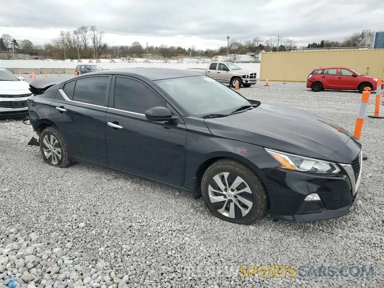 4 Photograph of a damaged car 1N4BL4BVXLC125970 NISSAN ALTIMA 2020