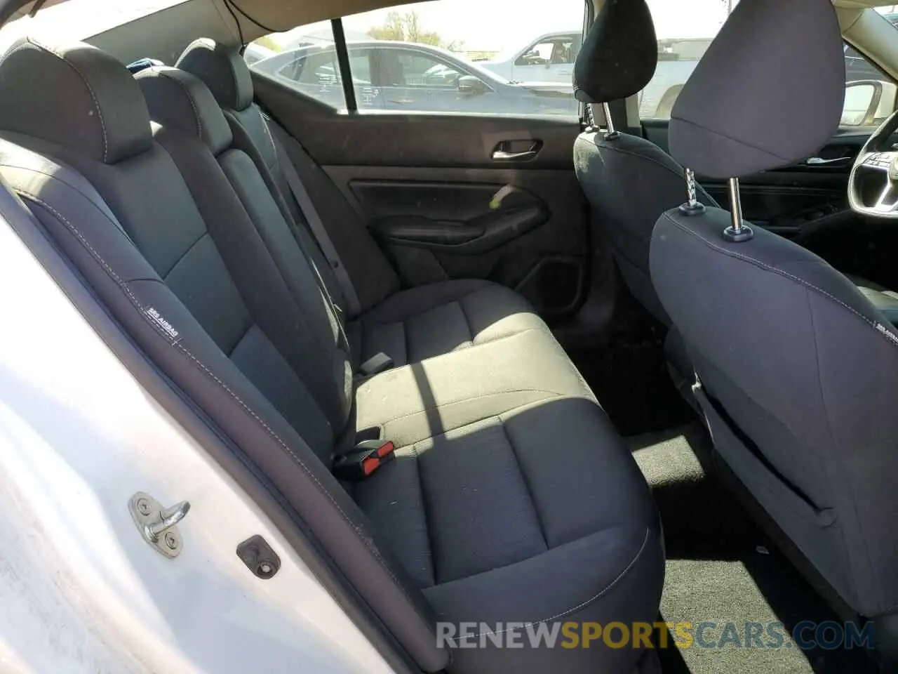 10 Photograph of a damaged car 1N4BL4BVXLC158127 NISSAN ALTIMA 2020