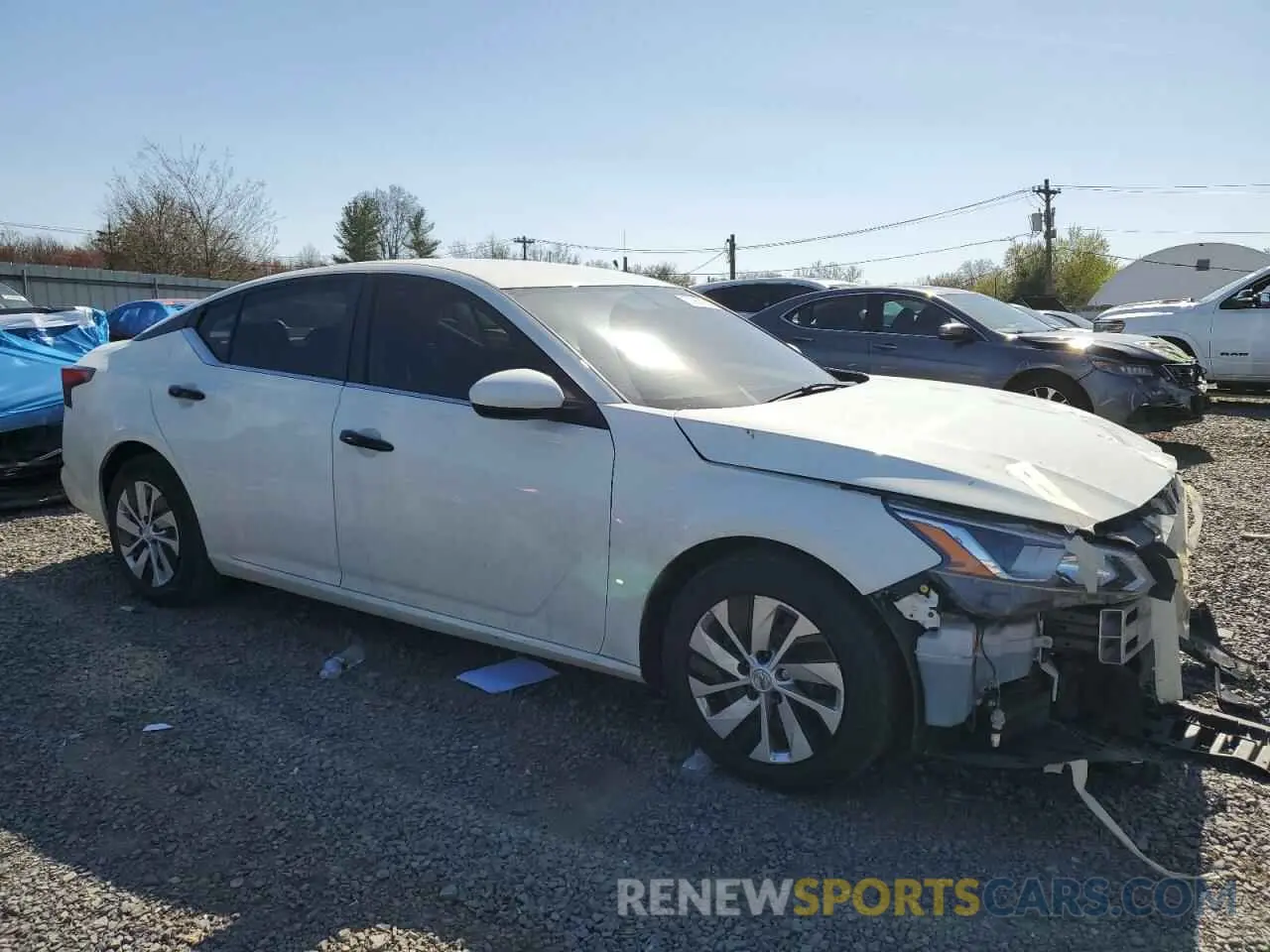 4 Photograph of a damaged car 1N4BL4BVXLC158127 NISSAN ALTIMA 2020