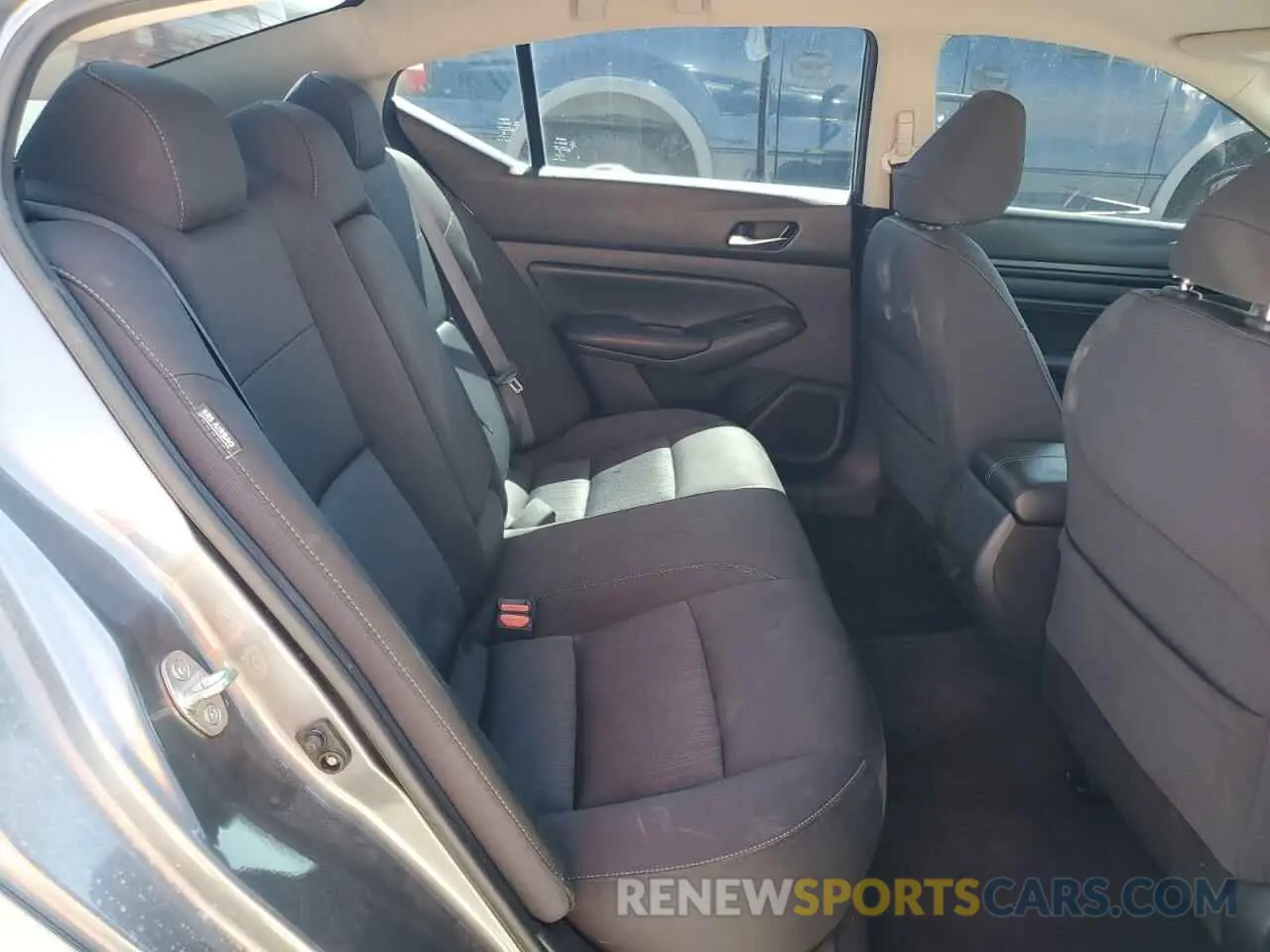 10 Photograph of a damaged car 1N4BL4BVXLC173050 NISSAN ALTIMA 2020